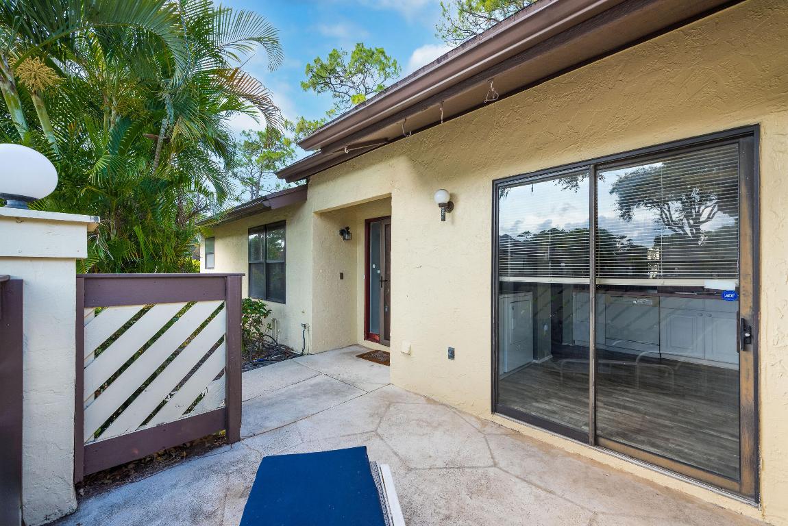 151 Pinto Palm Court