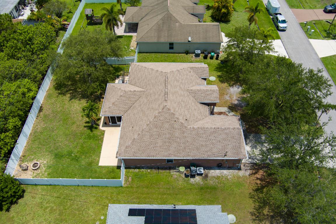 2401 SW Santana Avenue