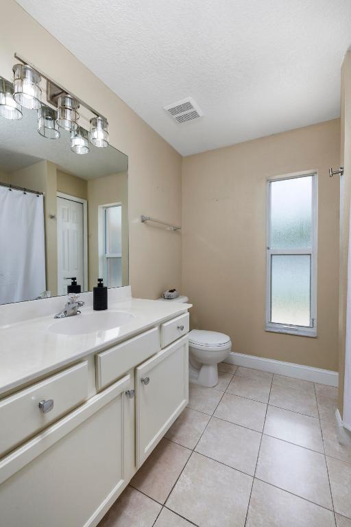 2401 SW Santana Avenue