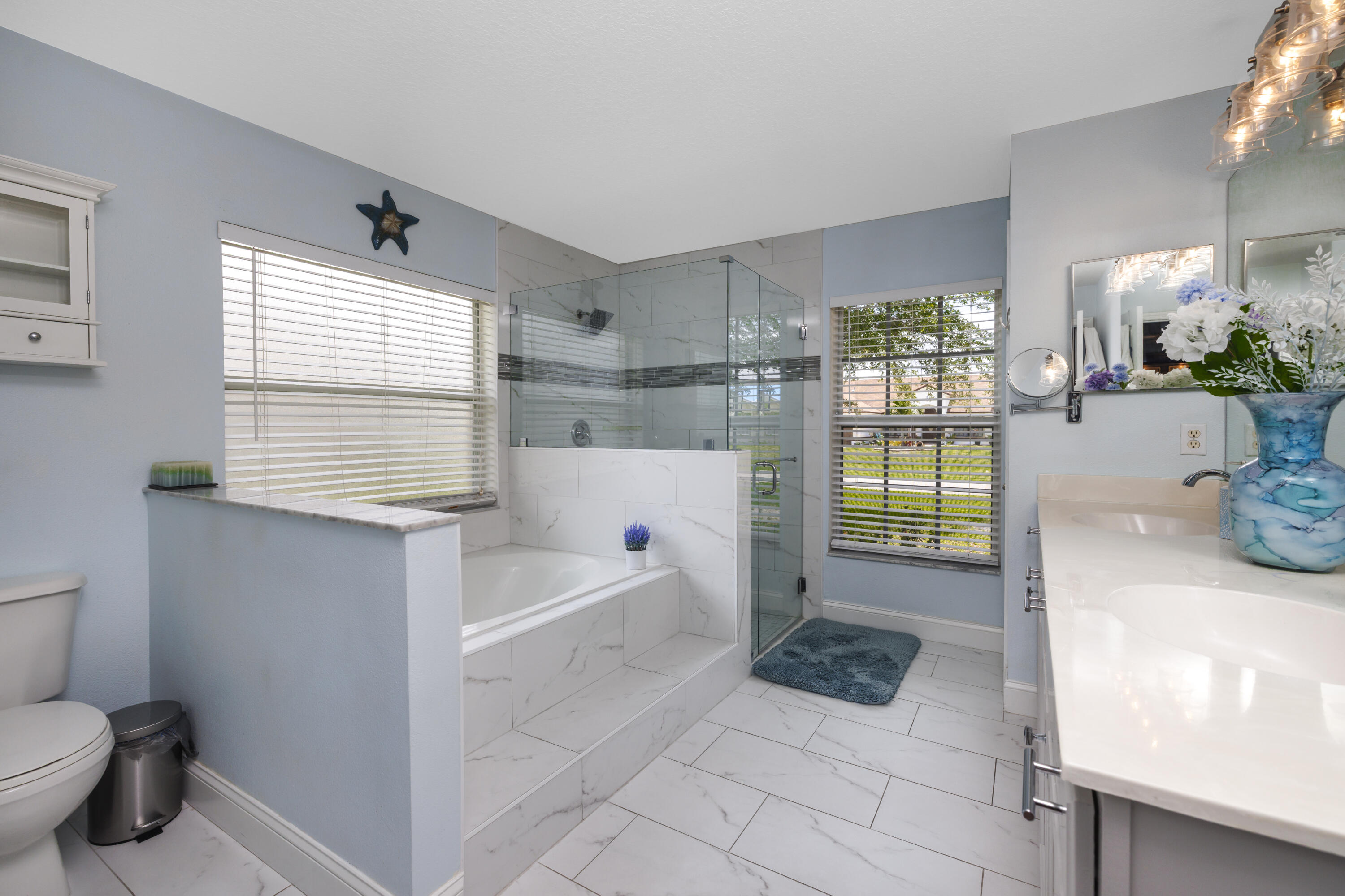 2401 SW Santana Avenue