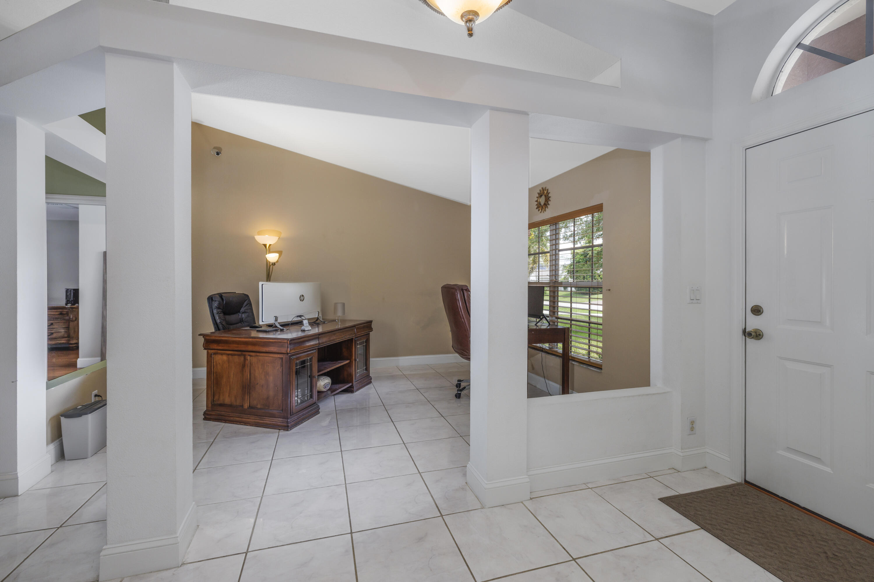 2401 SW Santana Avenue