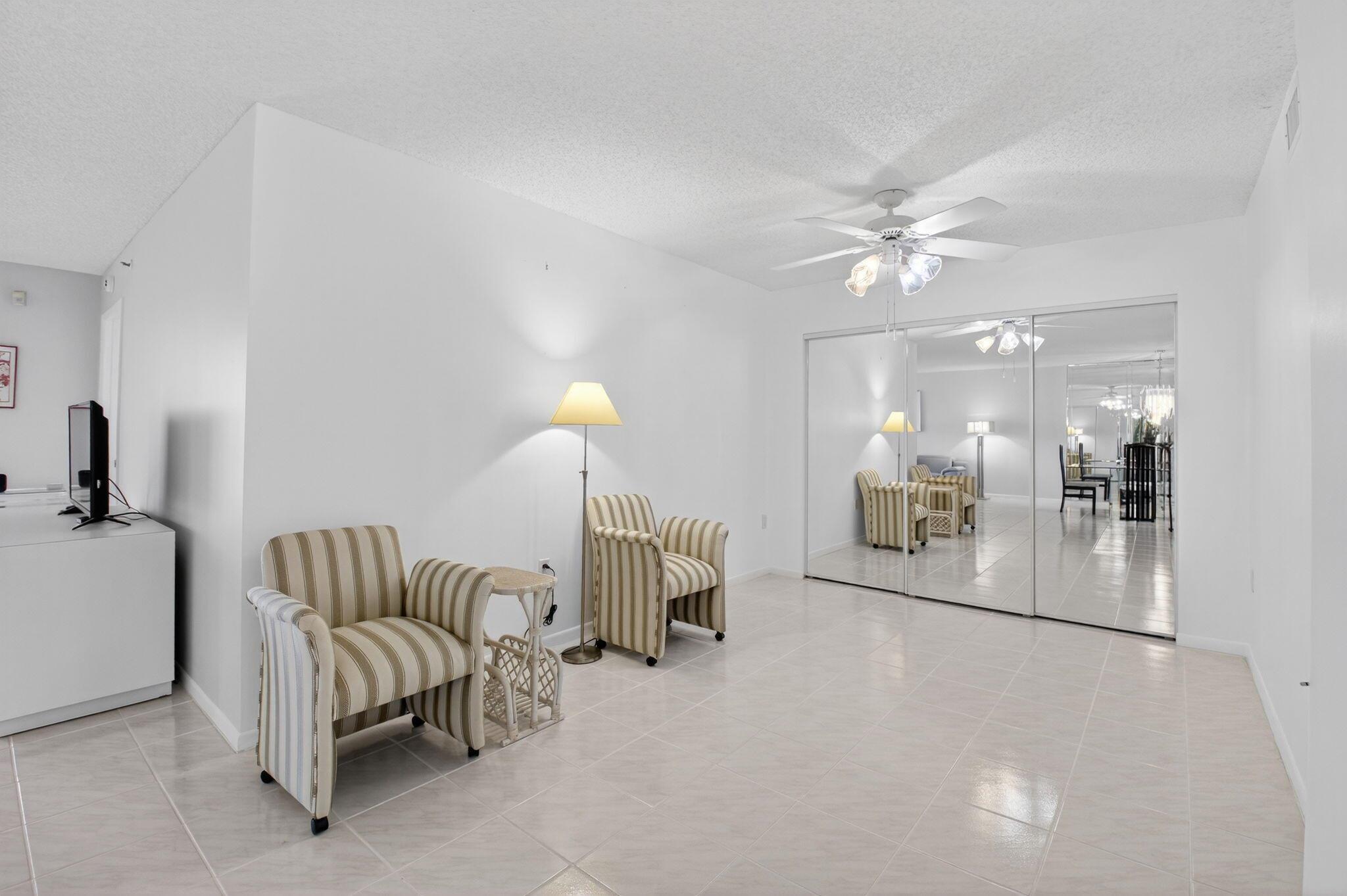 6112 Huntwick Terrace 404