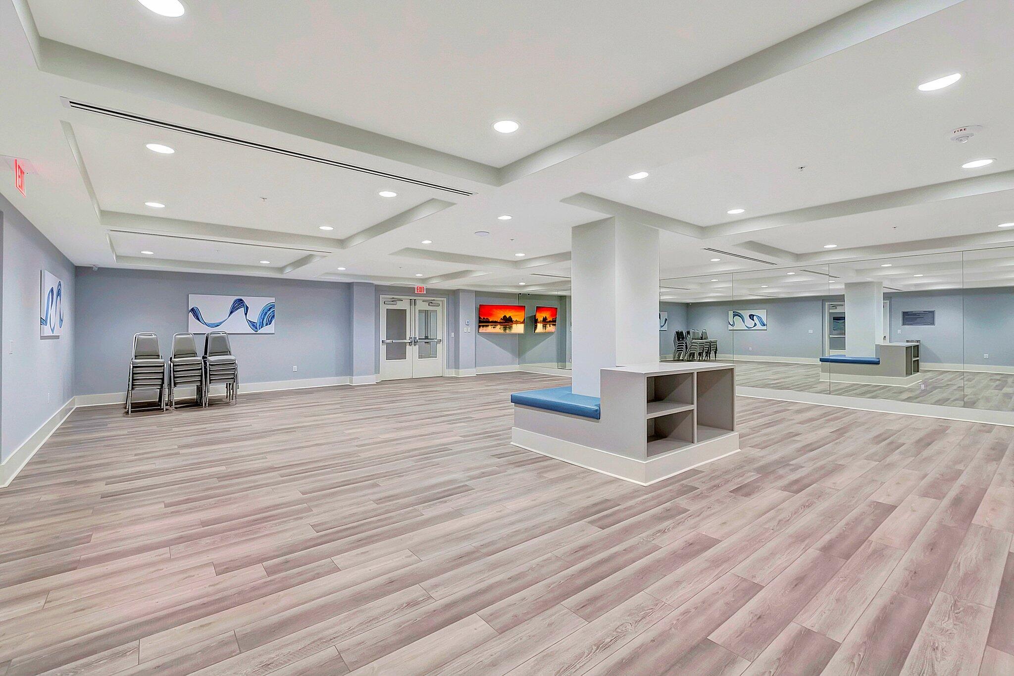 6112 Huntwick Terrace 404