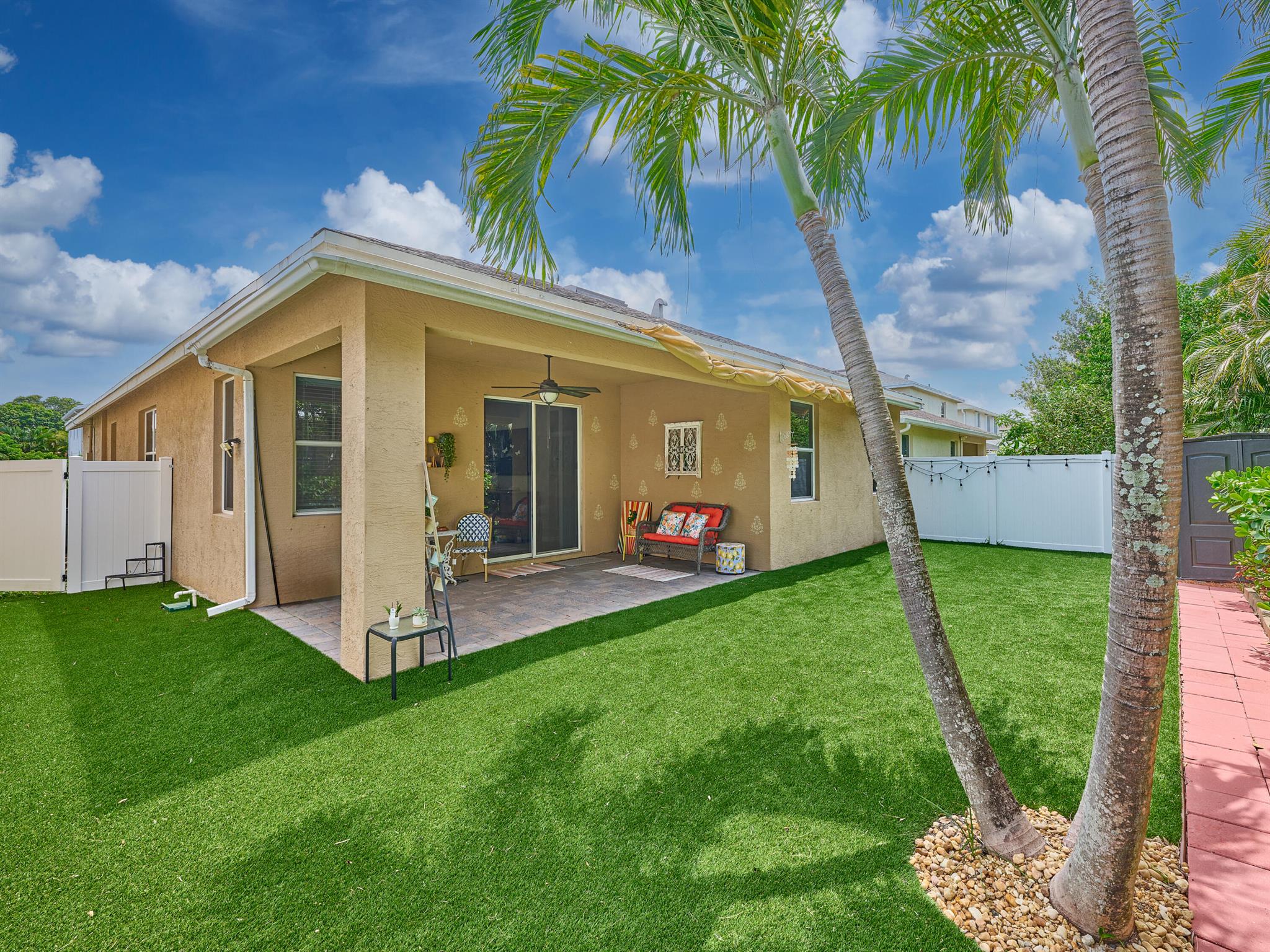 4017 Tomoka Drive