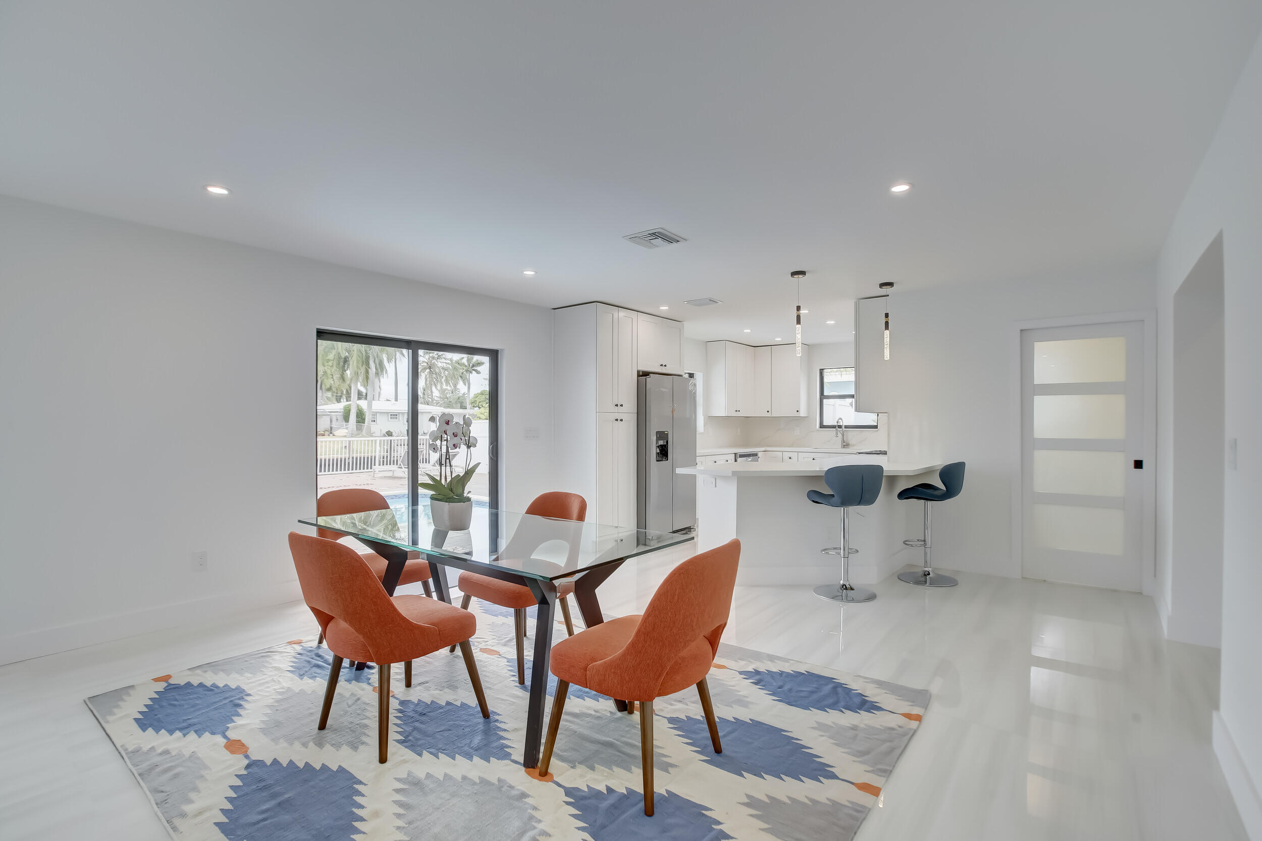 280 SE 9th Street