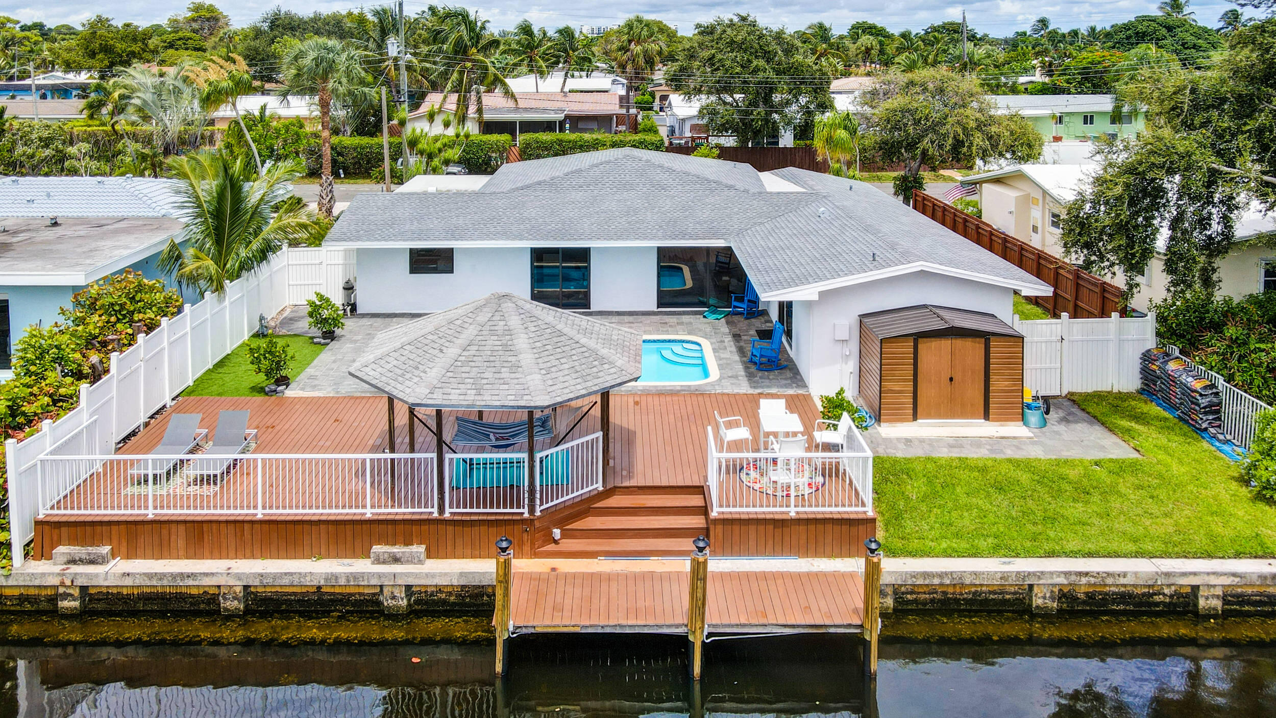 280 SE 9th Street