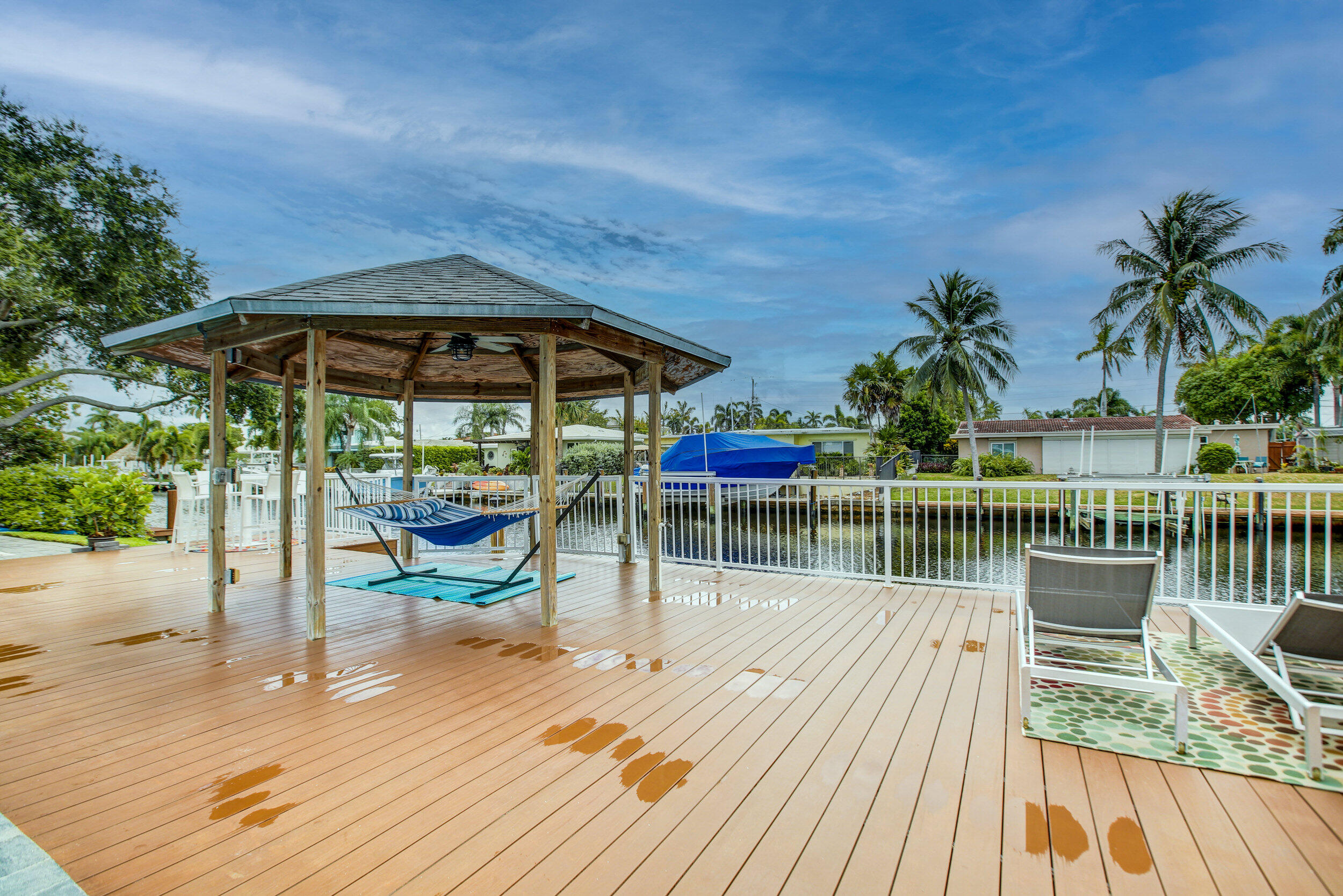 280 SE 9th Street