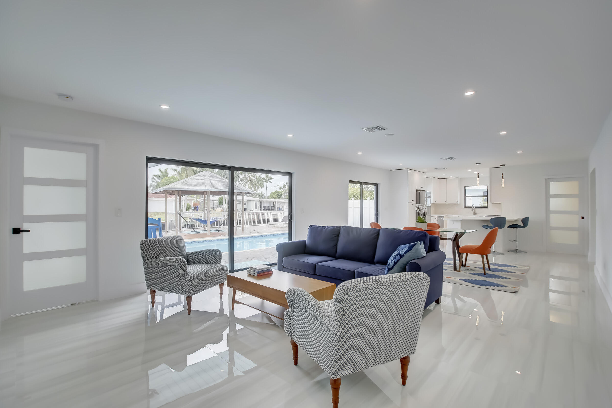 280 SE 9th Street