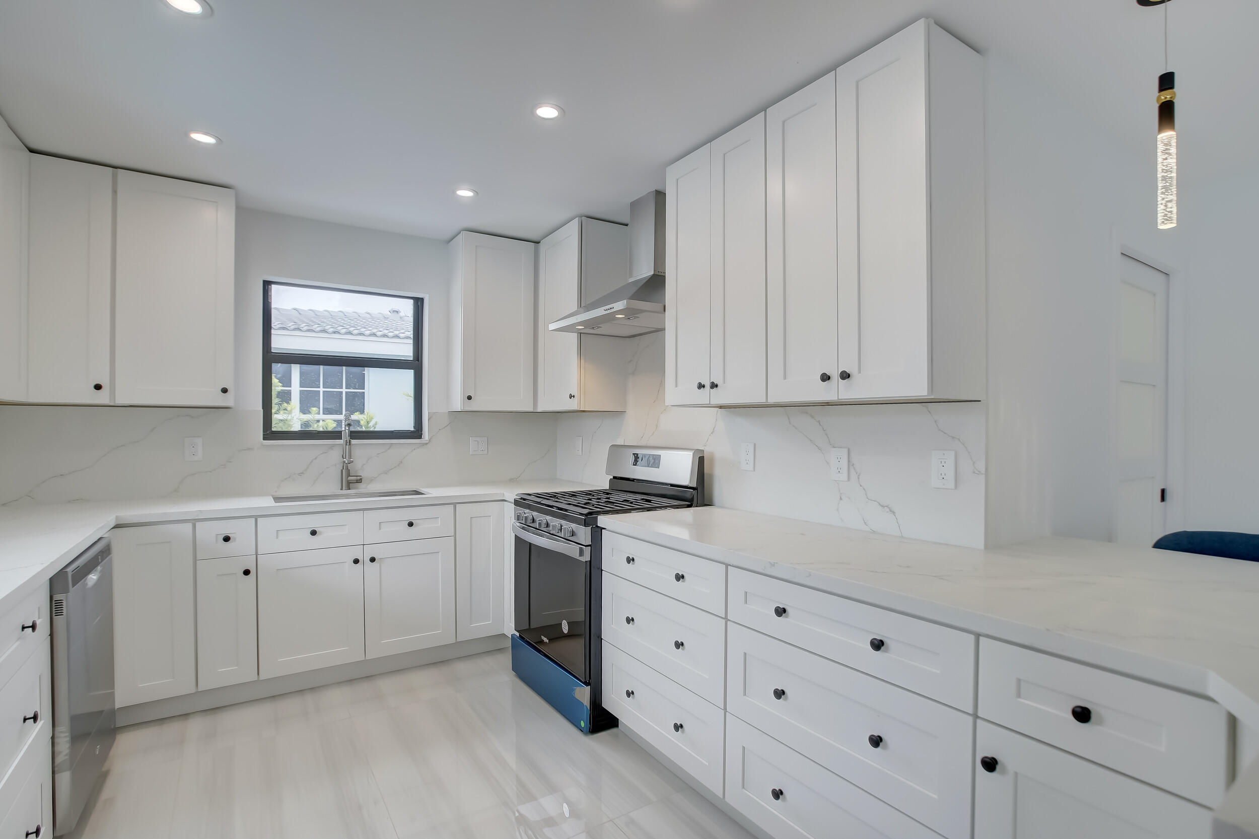 280 SE 9th Street