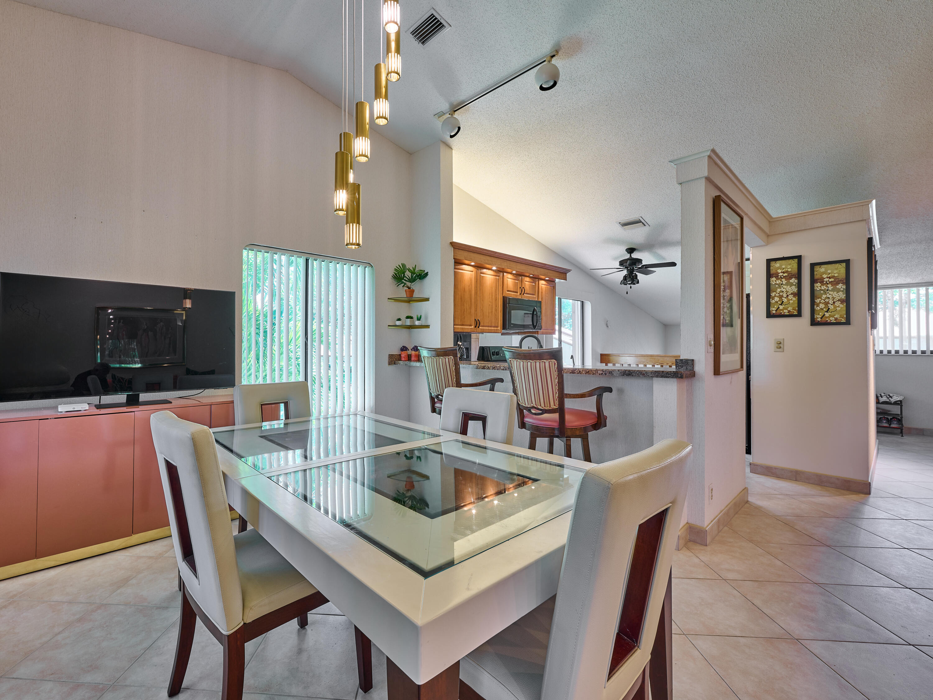 10828 Lake Palm Lane 202
