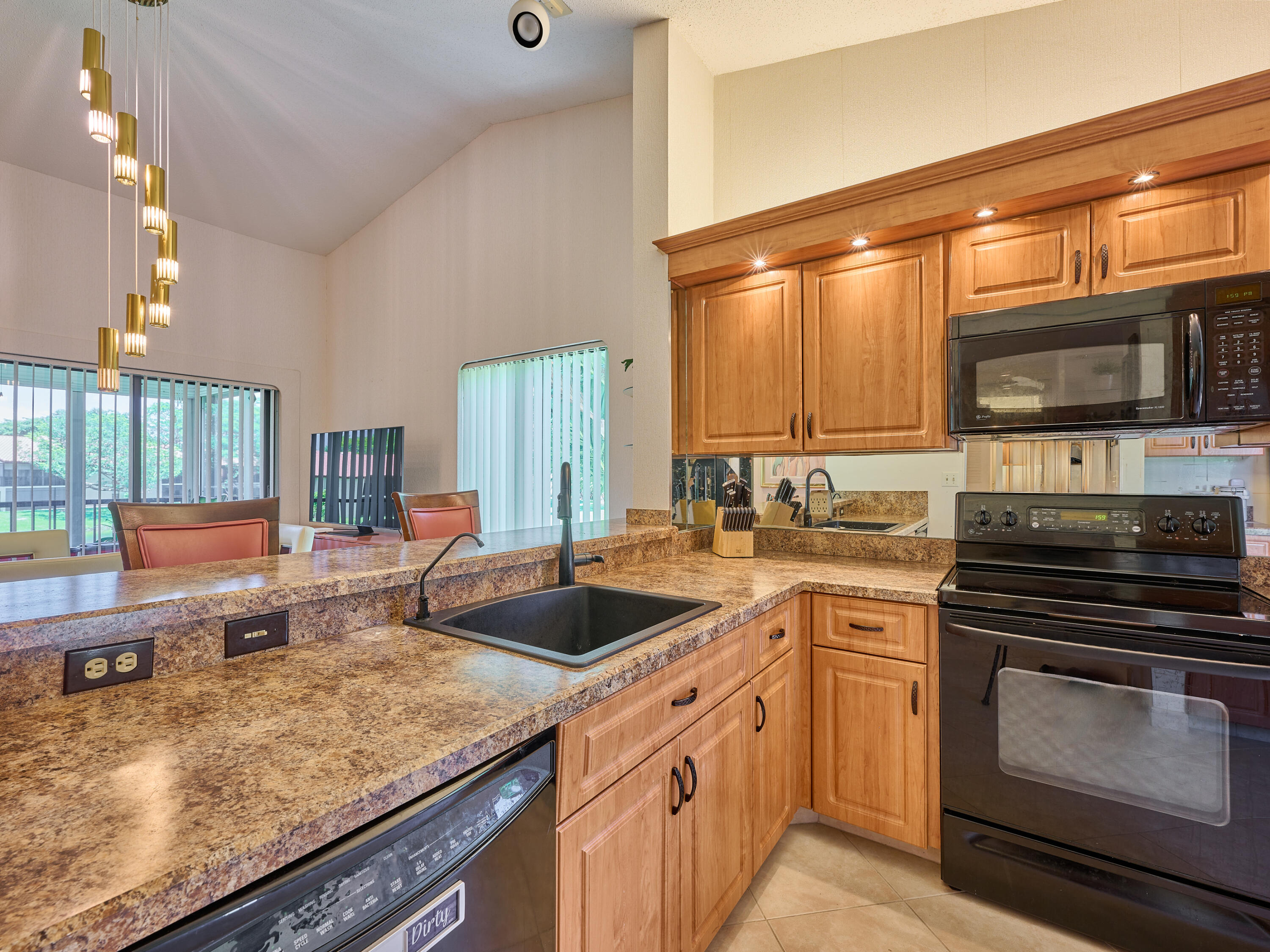 10828 Lake Palm Lane 202