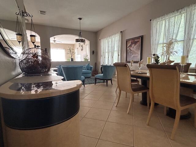 673 Gazetta Way