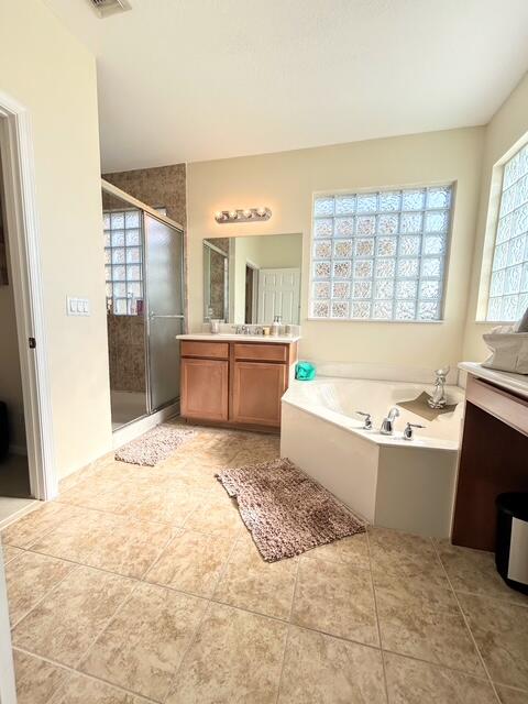 673 Gazetta Way
