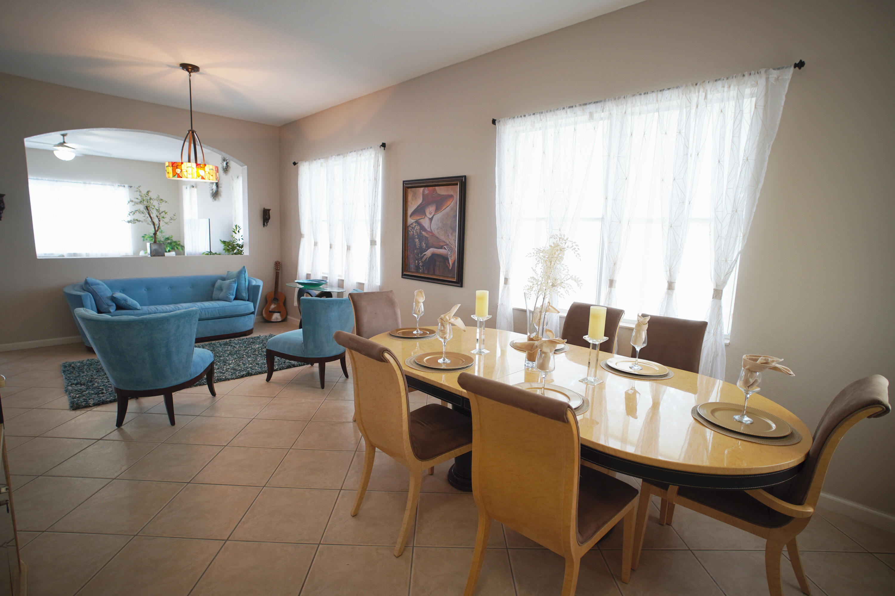 673 Gazetta Way
