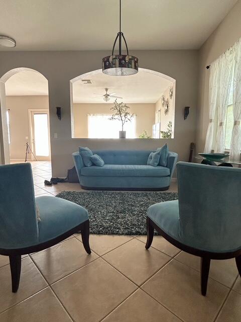 673 Gazetta Way