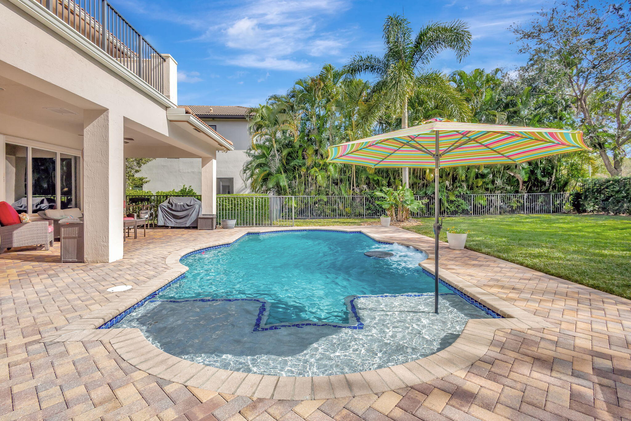 8107 Woodslanding Trail