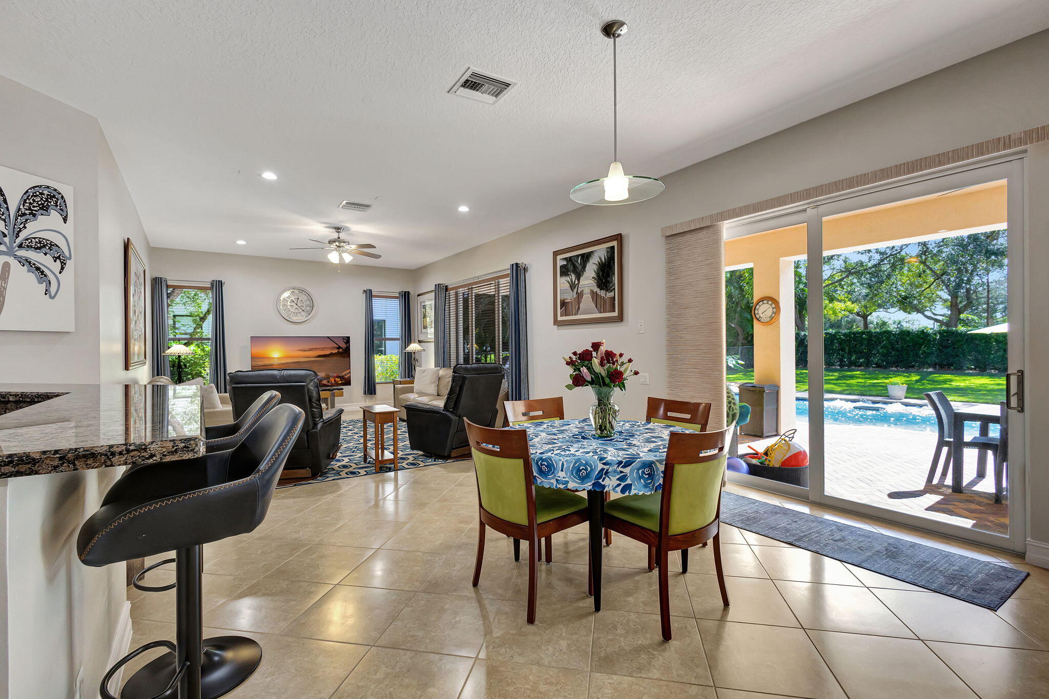8107 Woodslanding Trail