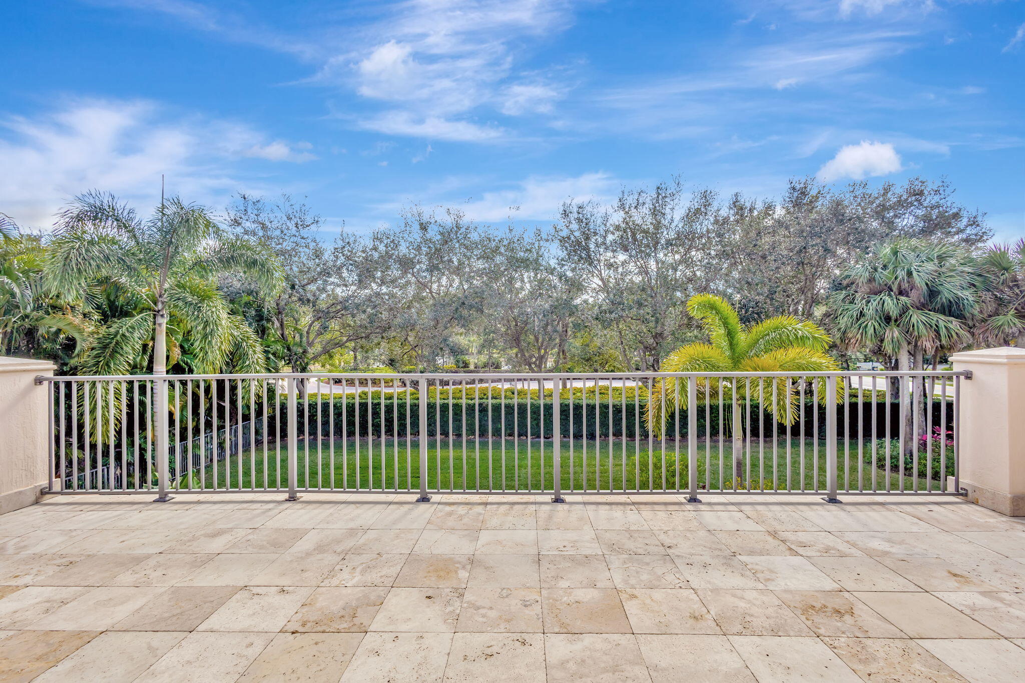 8107 Woodslanding Trail