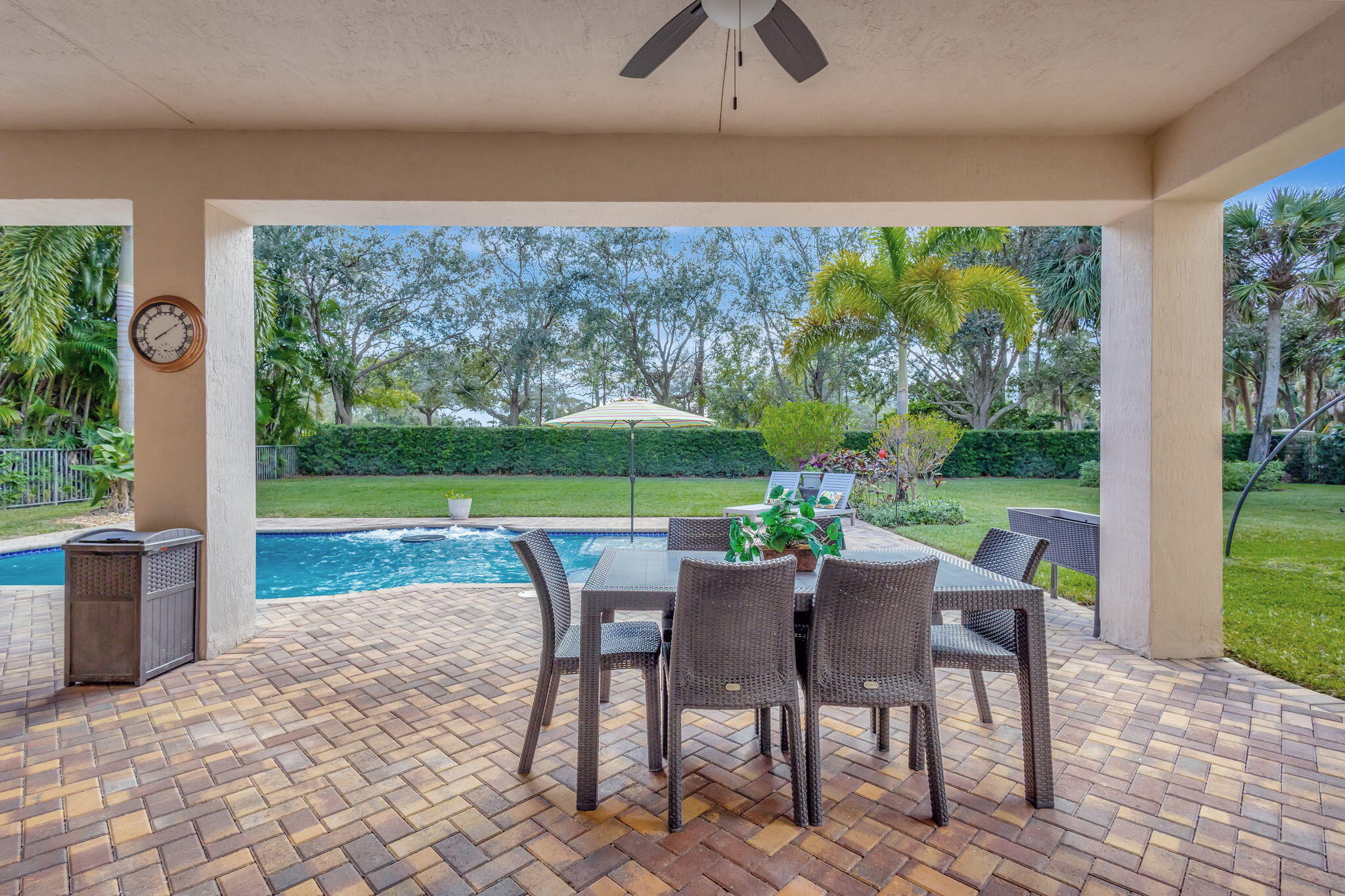 8107 Woodslanding Trail