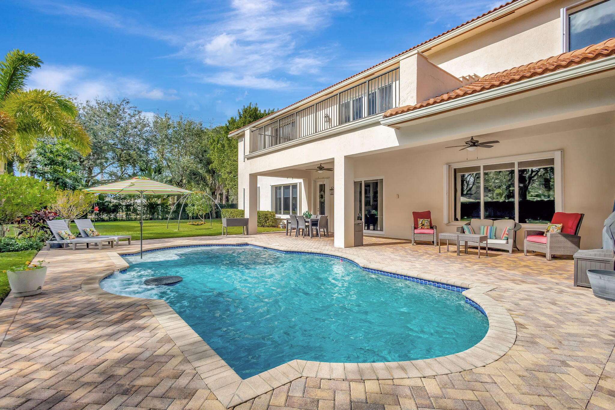 8107 Woodslanding Trail