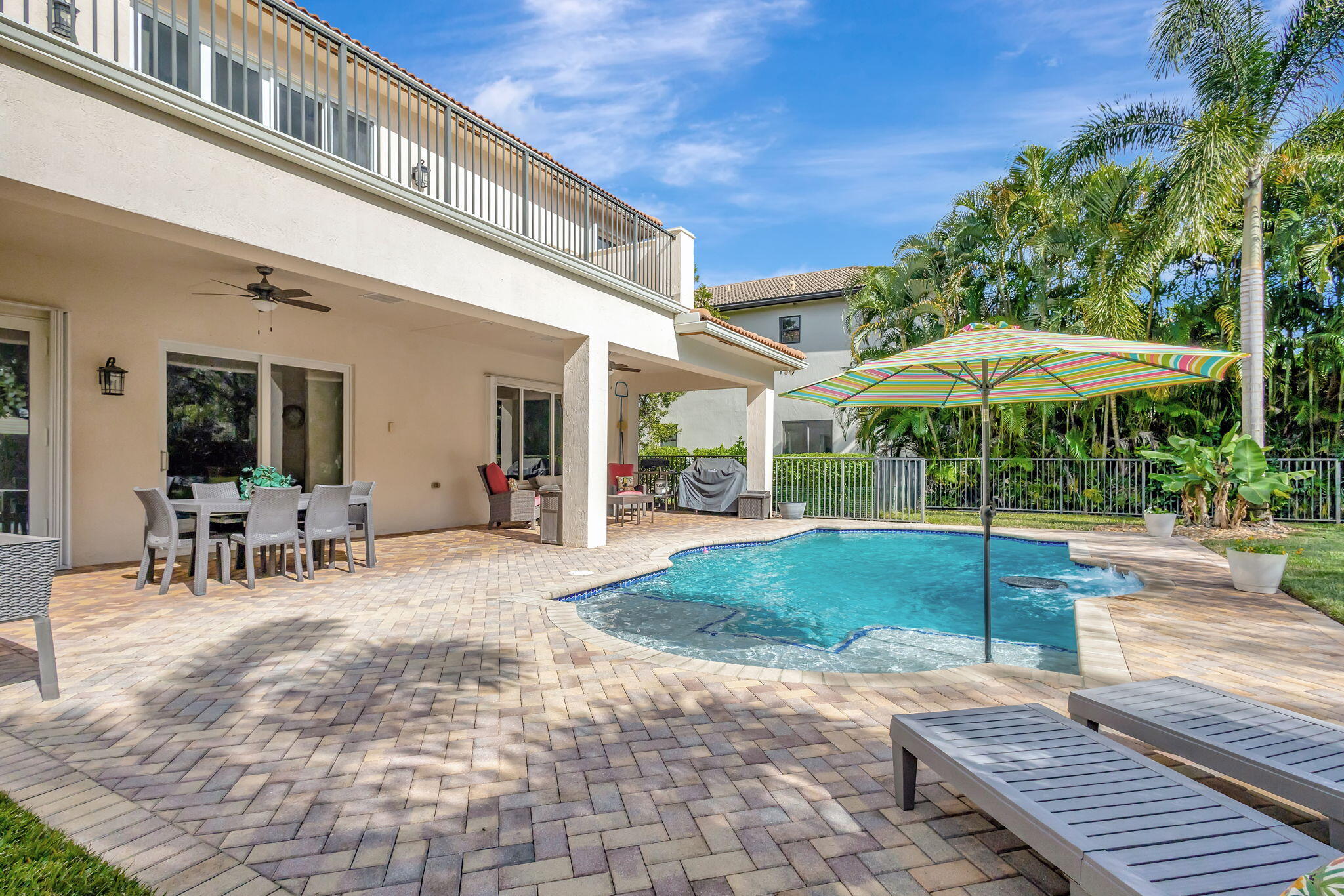 8107 Woodslanding Trail