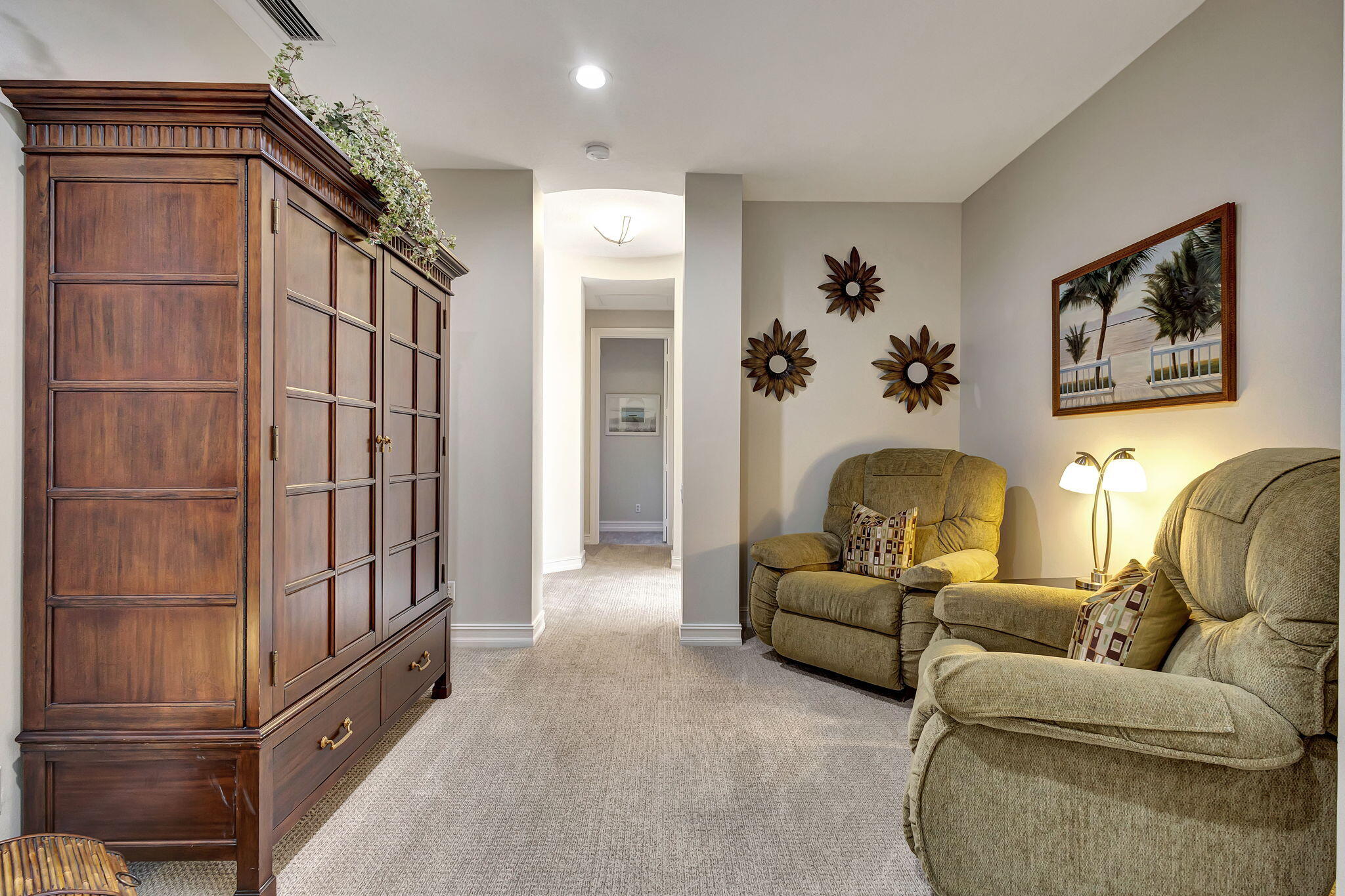 8107 Woodslanding Trail