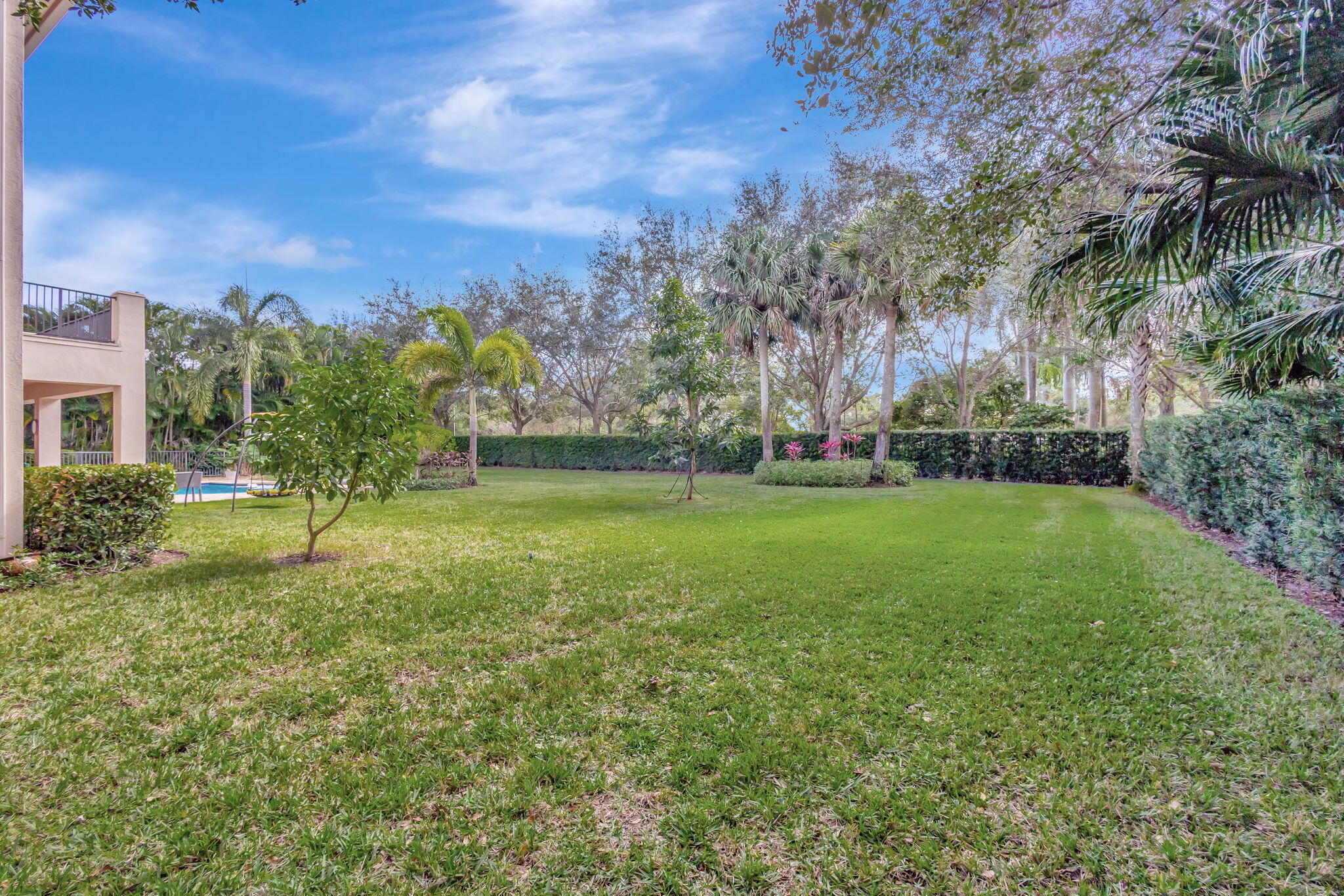 8107 Woodslanding Trail