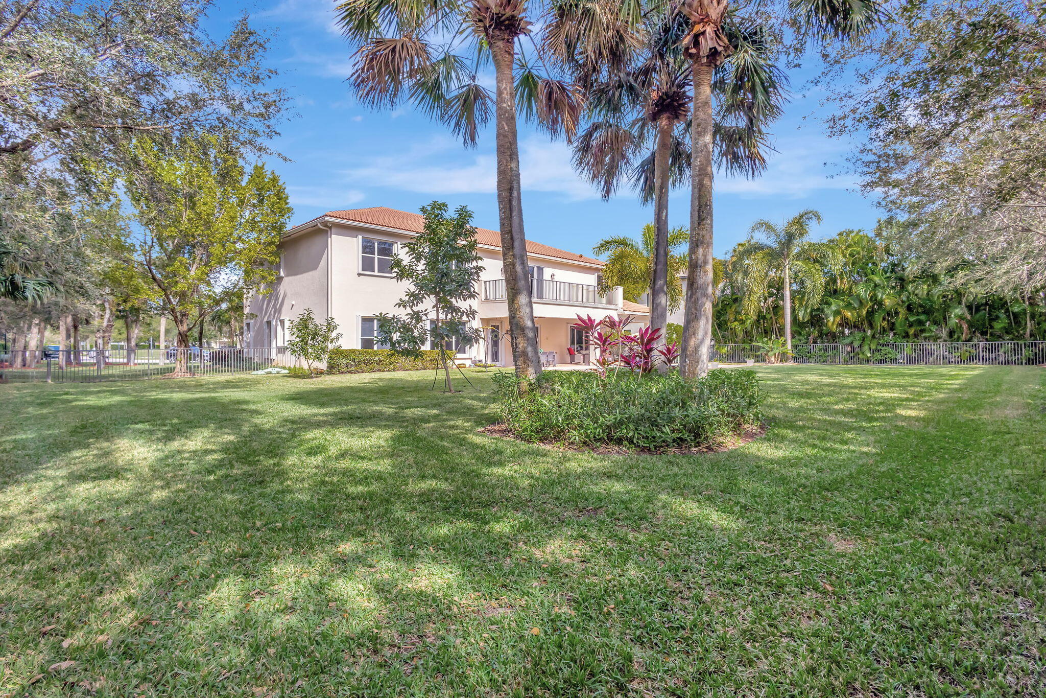 8107 Woodslanding Trail