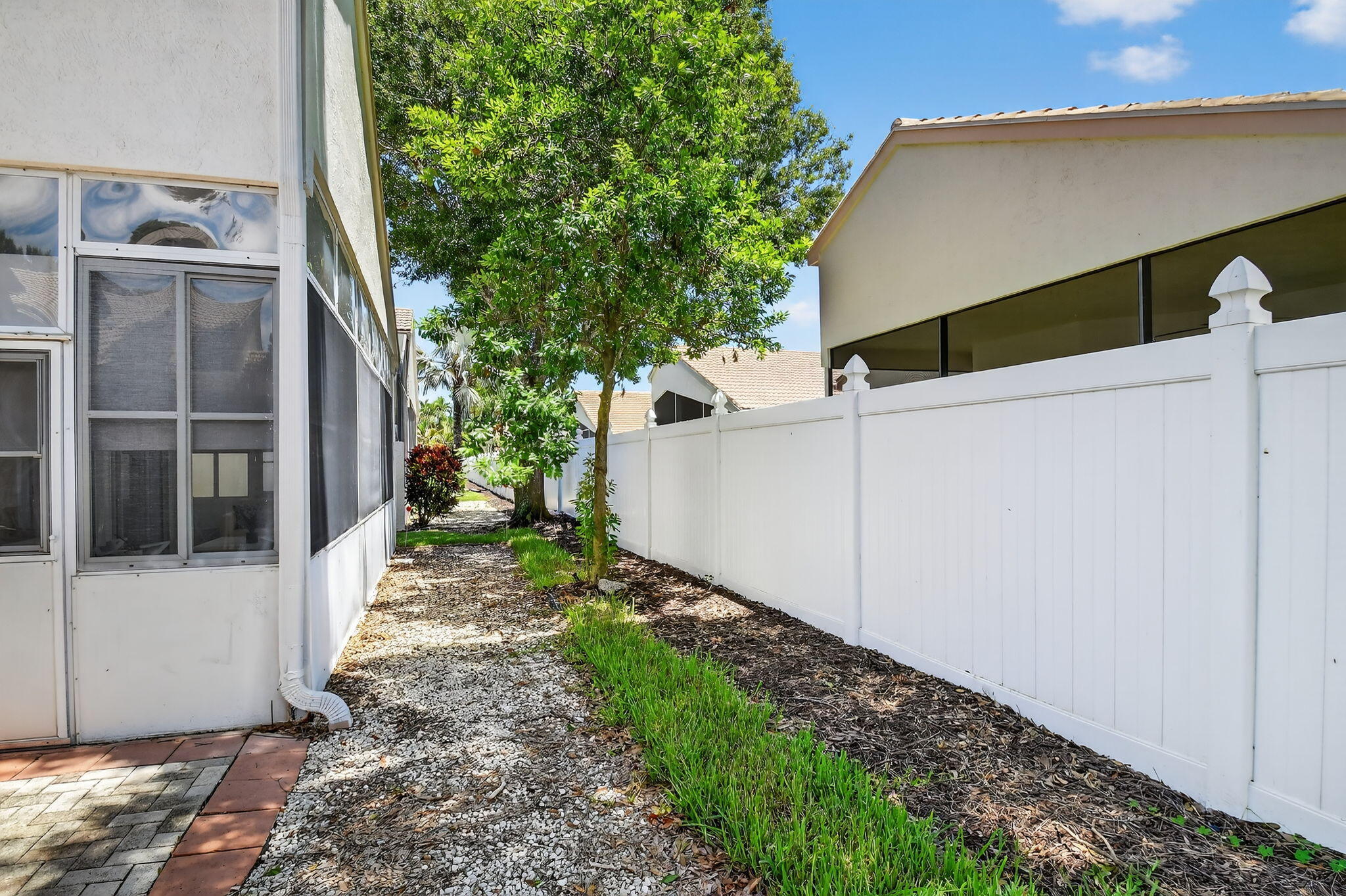 7584 San Pedro Street