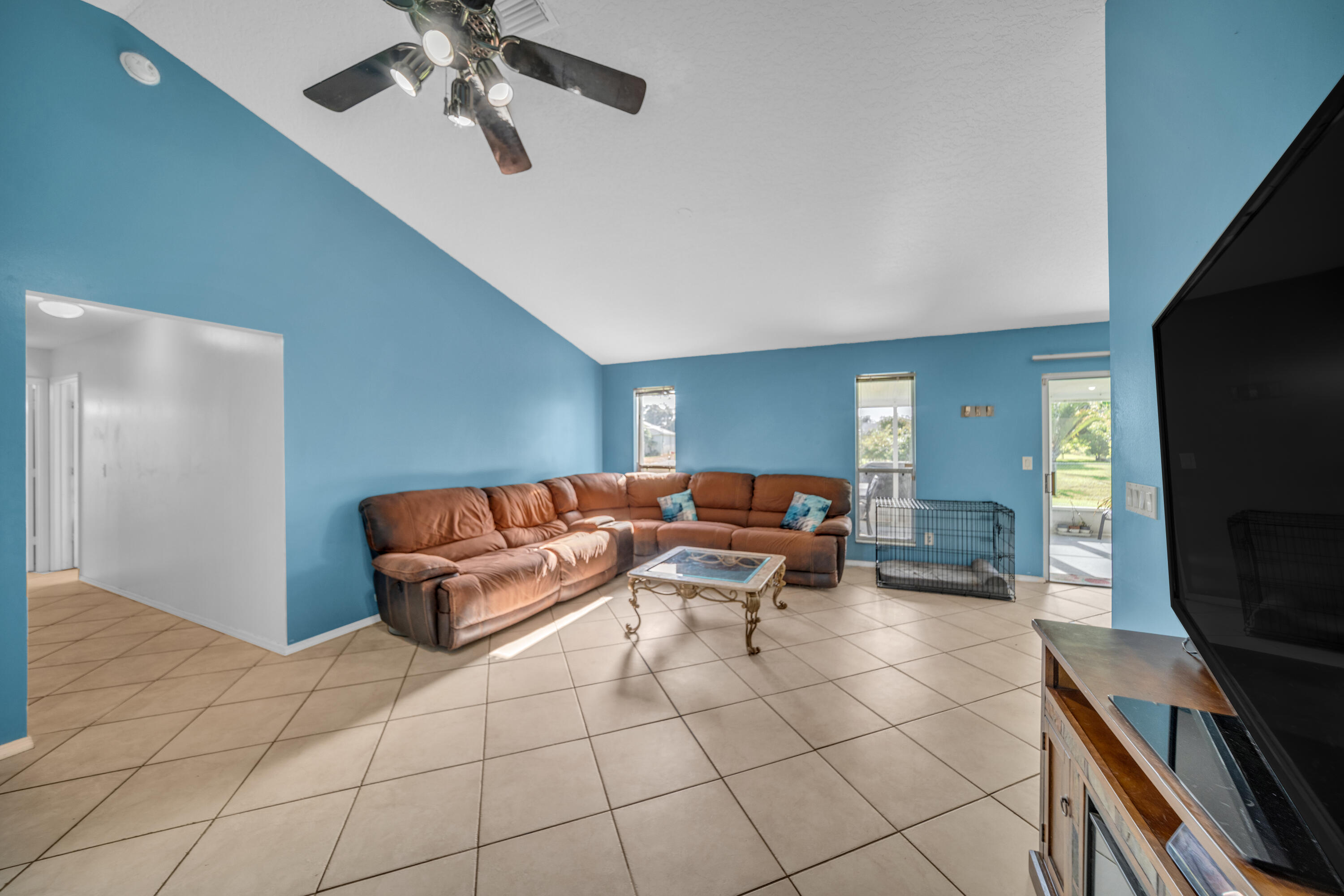1121 Early Drive NW