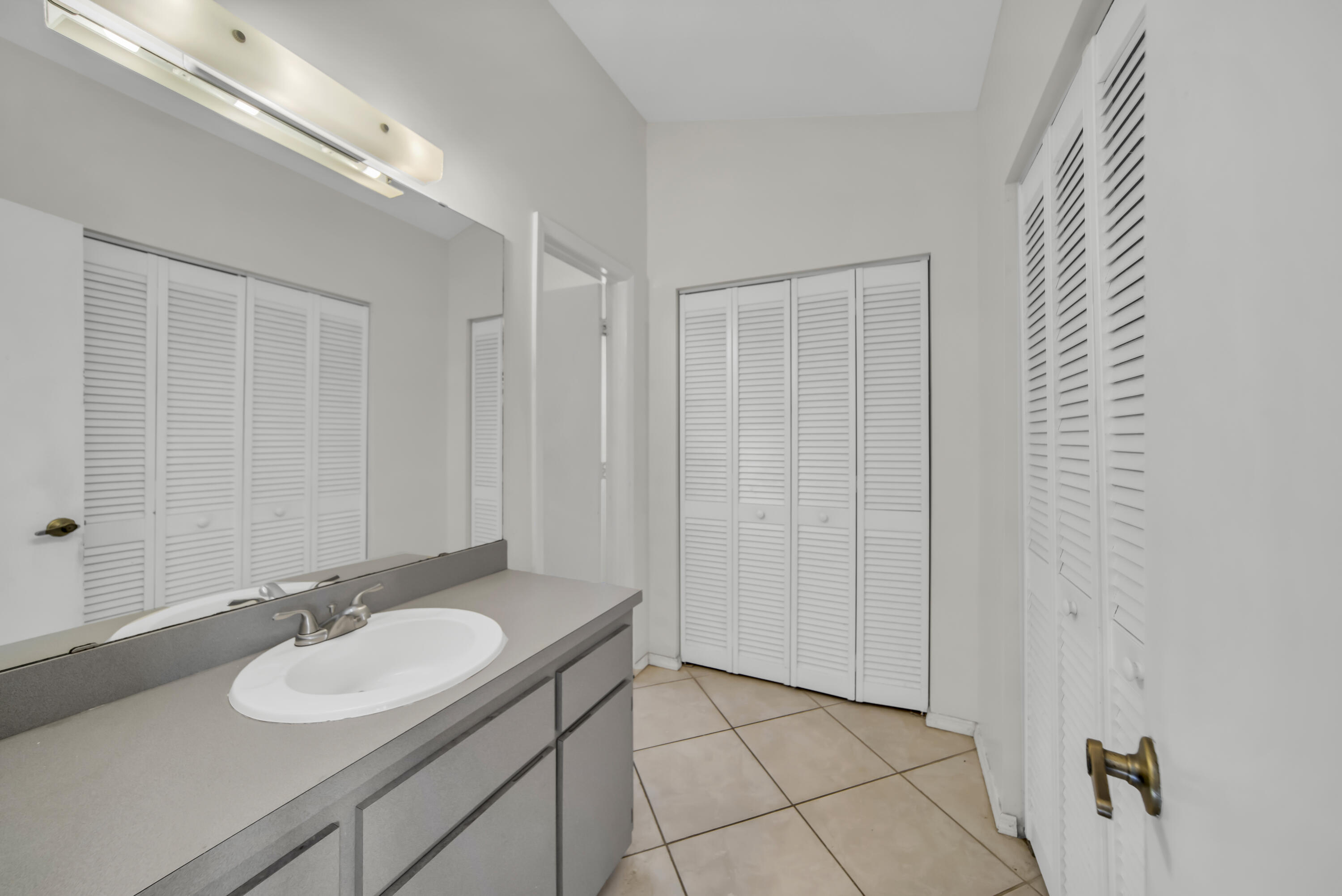 1121 Early Drive NW