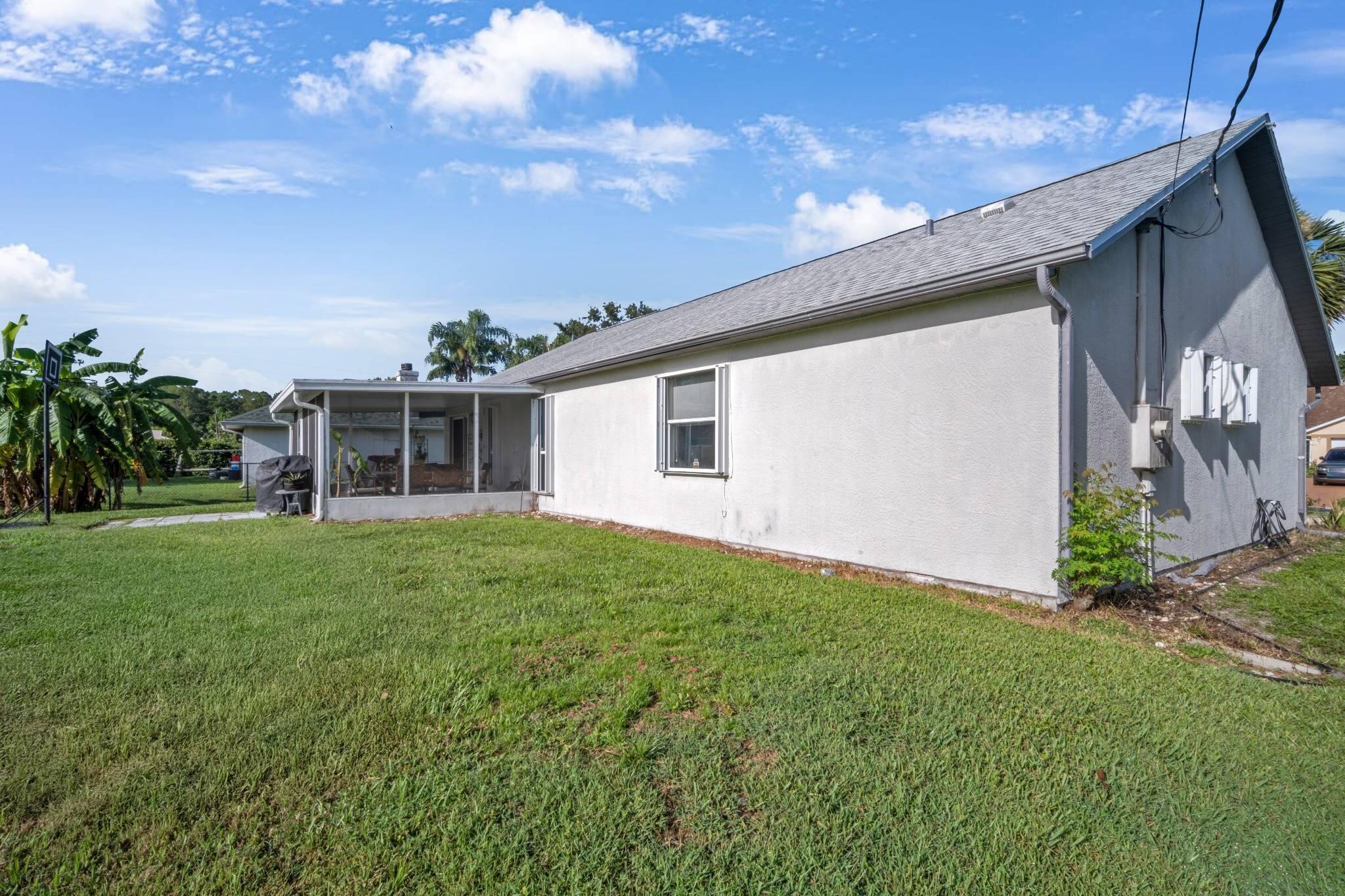 1121 Early Drive NW
