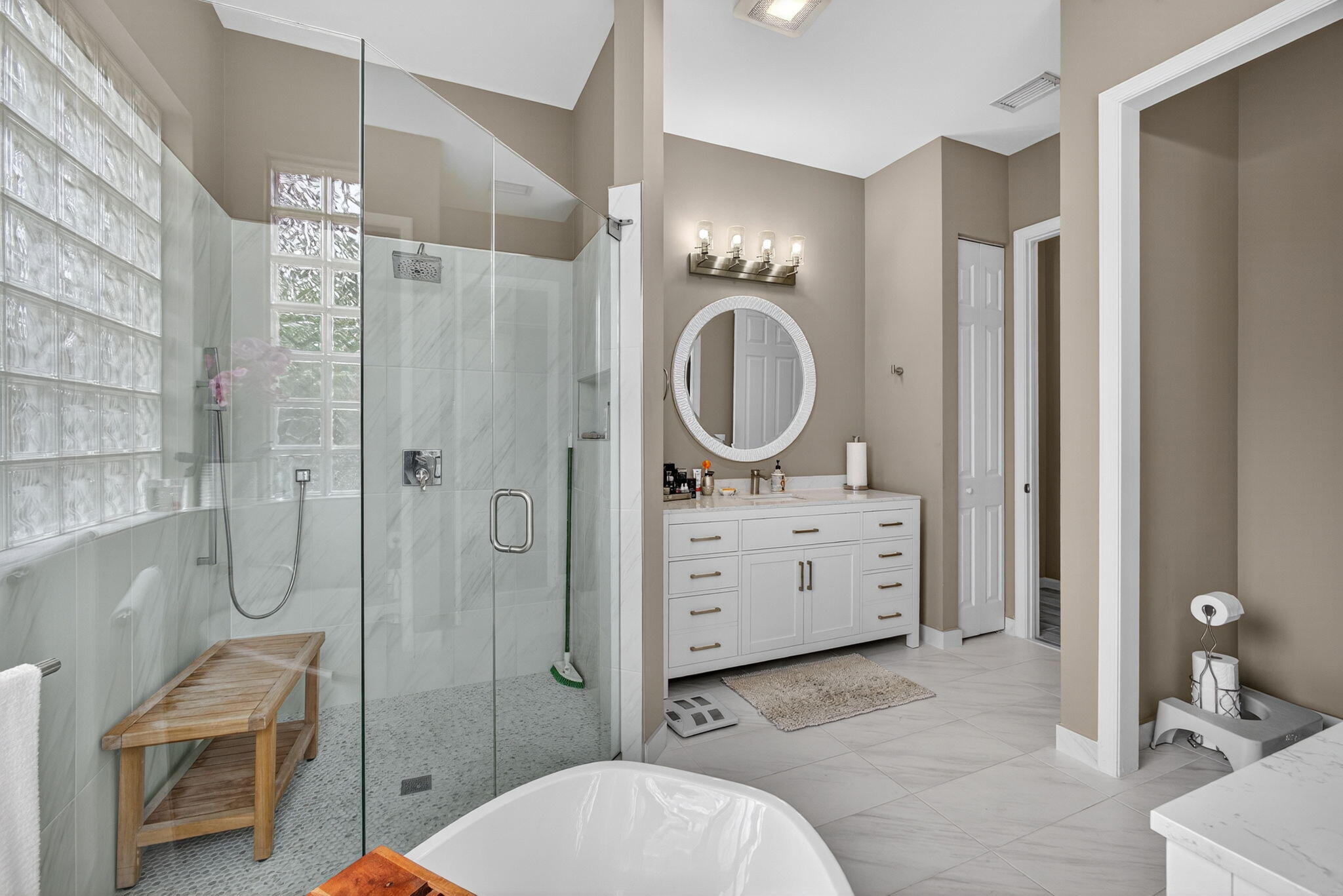 9248 Madewood Court
