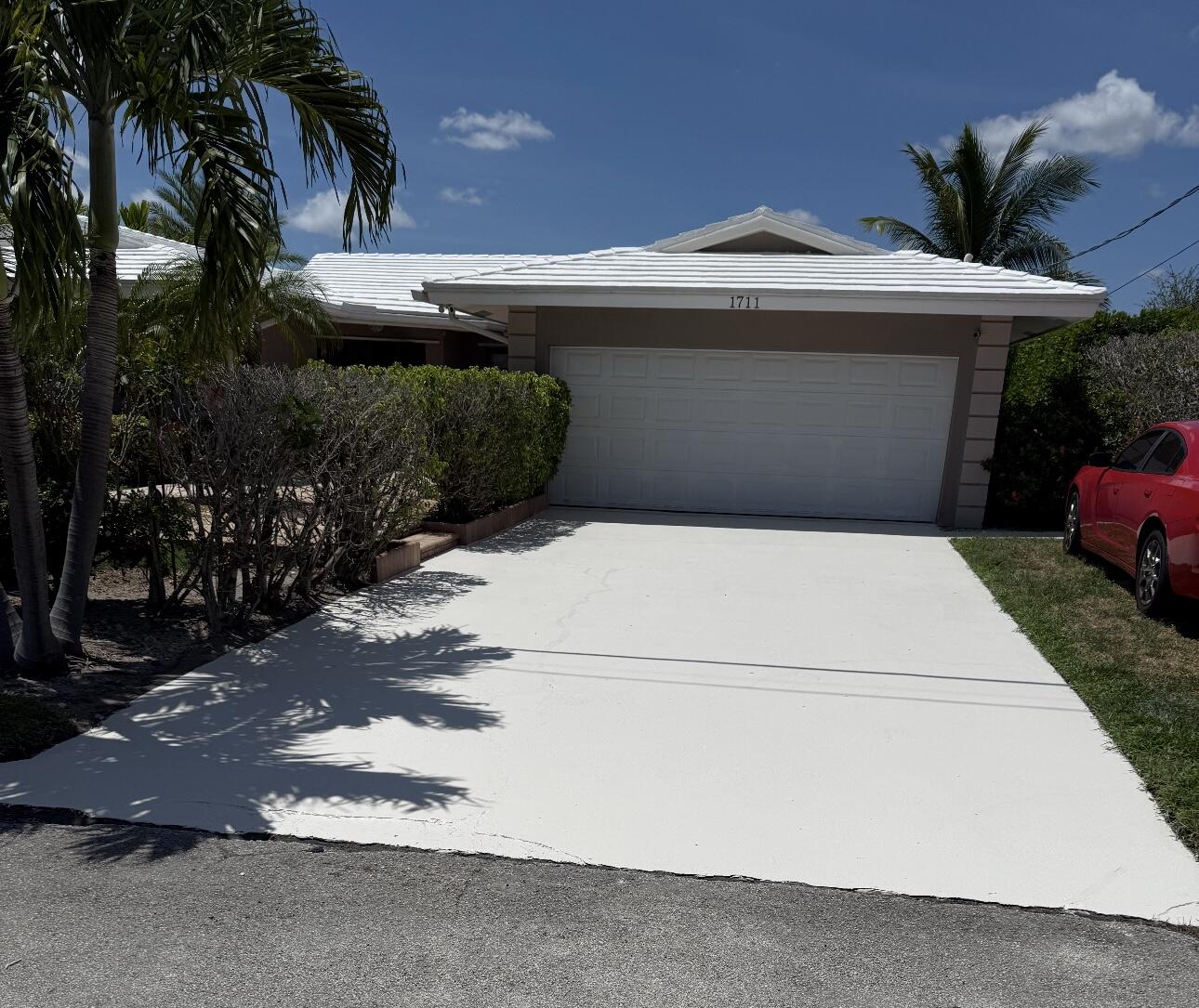 1711 W Terra Mar Drive, Lauderdale-By-The-Sea