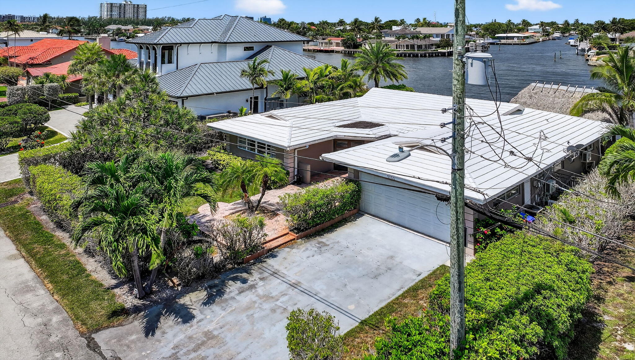 1711 W Terra Mar Drive, Lauderdale-By-The-Sea