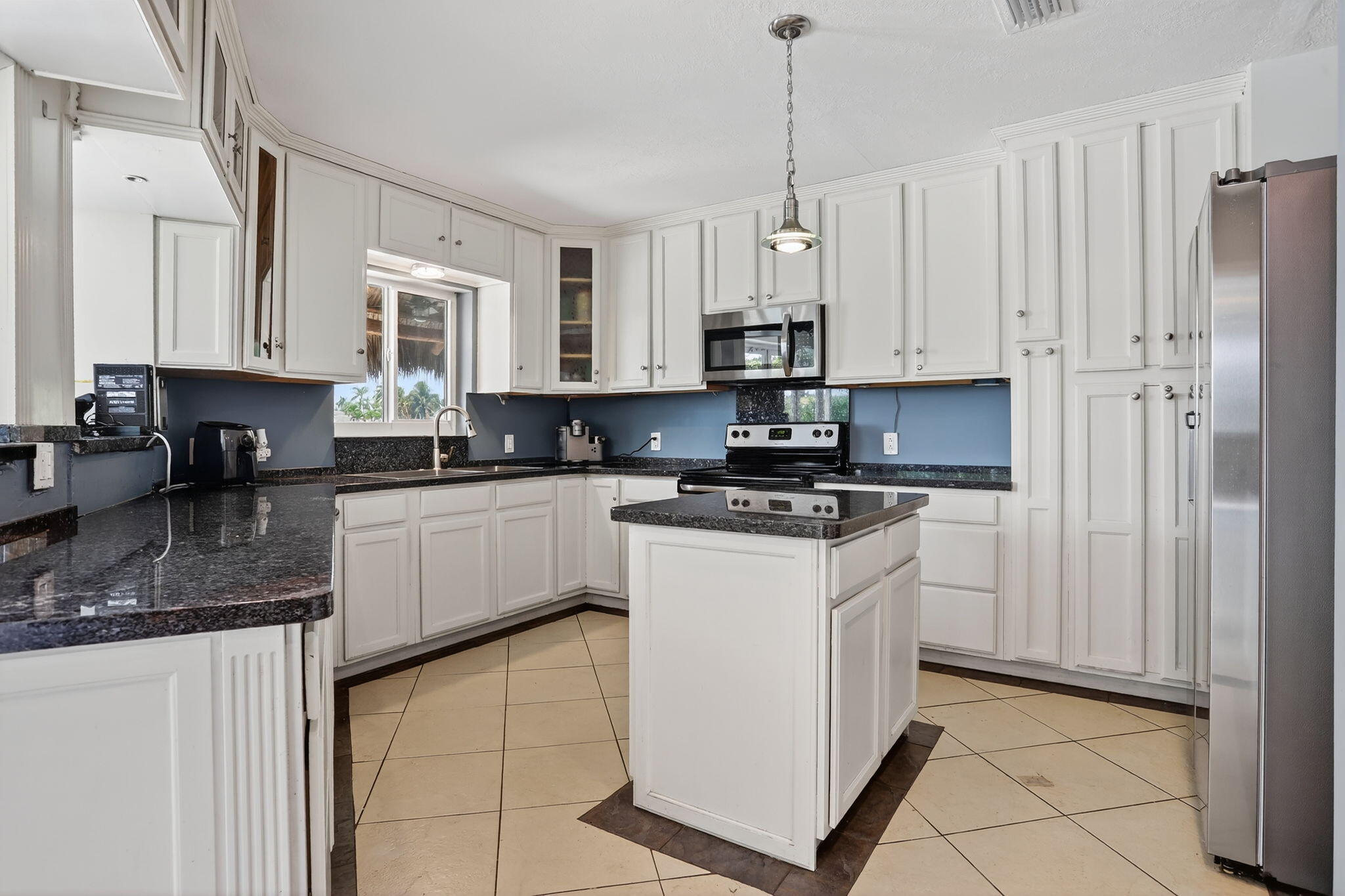 1711 W Terra Mar Drive, Lauderdale-By-The-Sea