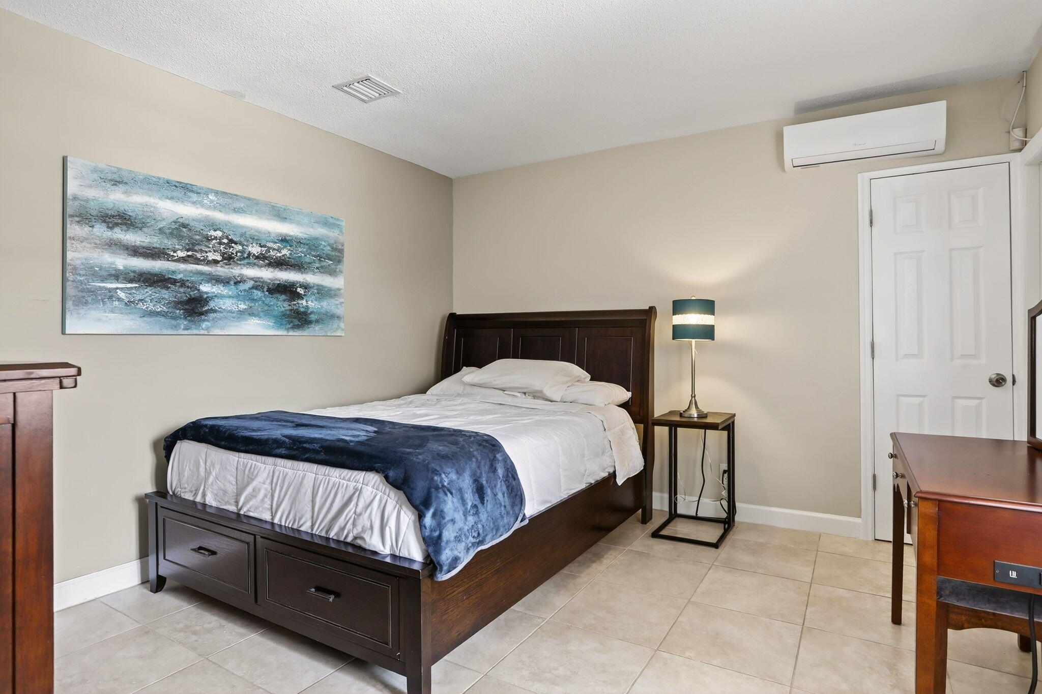 1711 W Terra Mar Drive, Lauderdale-By-The-Sea