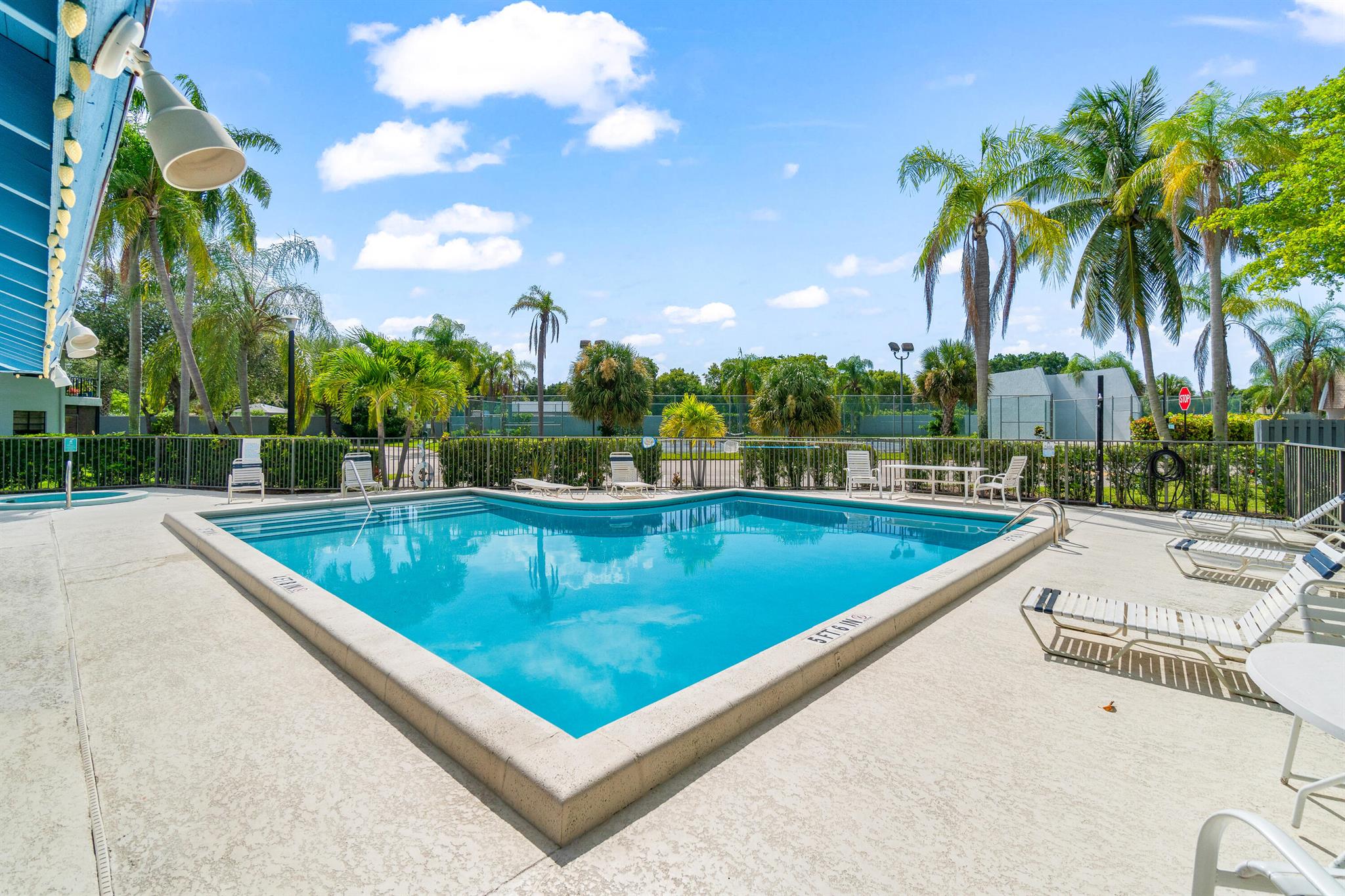 440 Canal Point S 1260