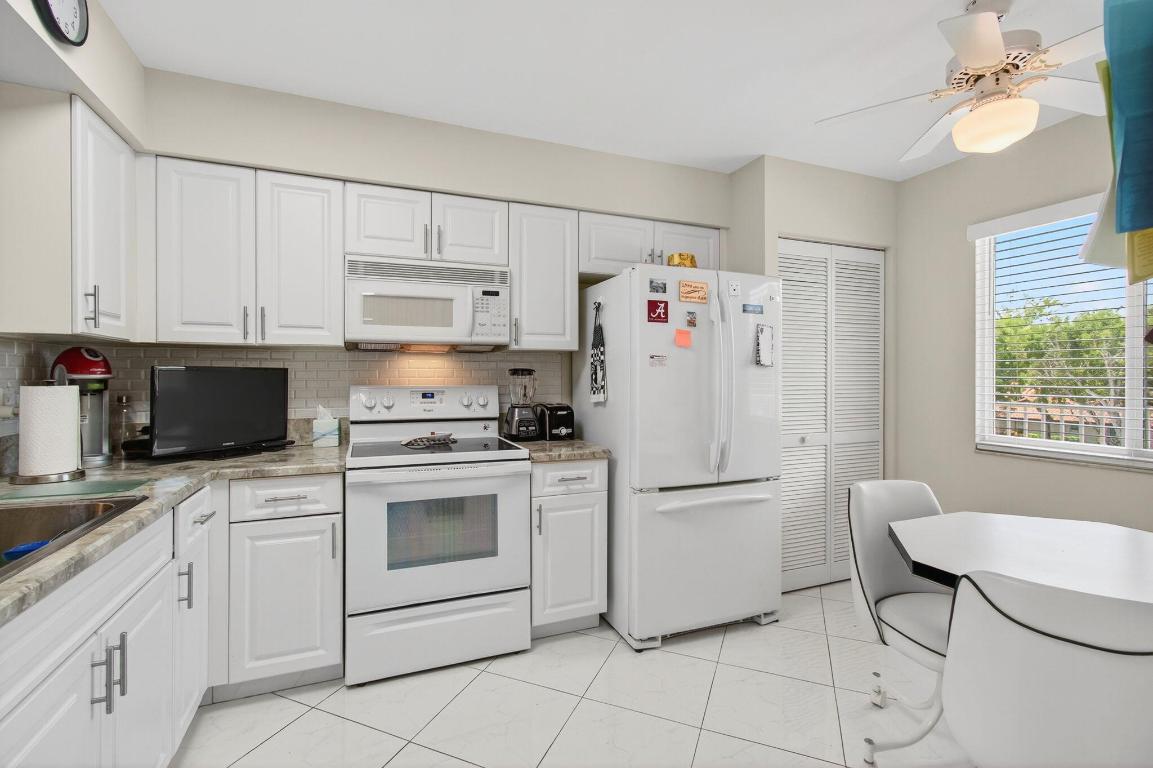 14096 Huntington Pointe Drive 303