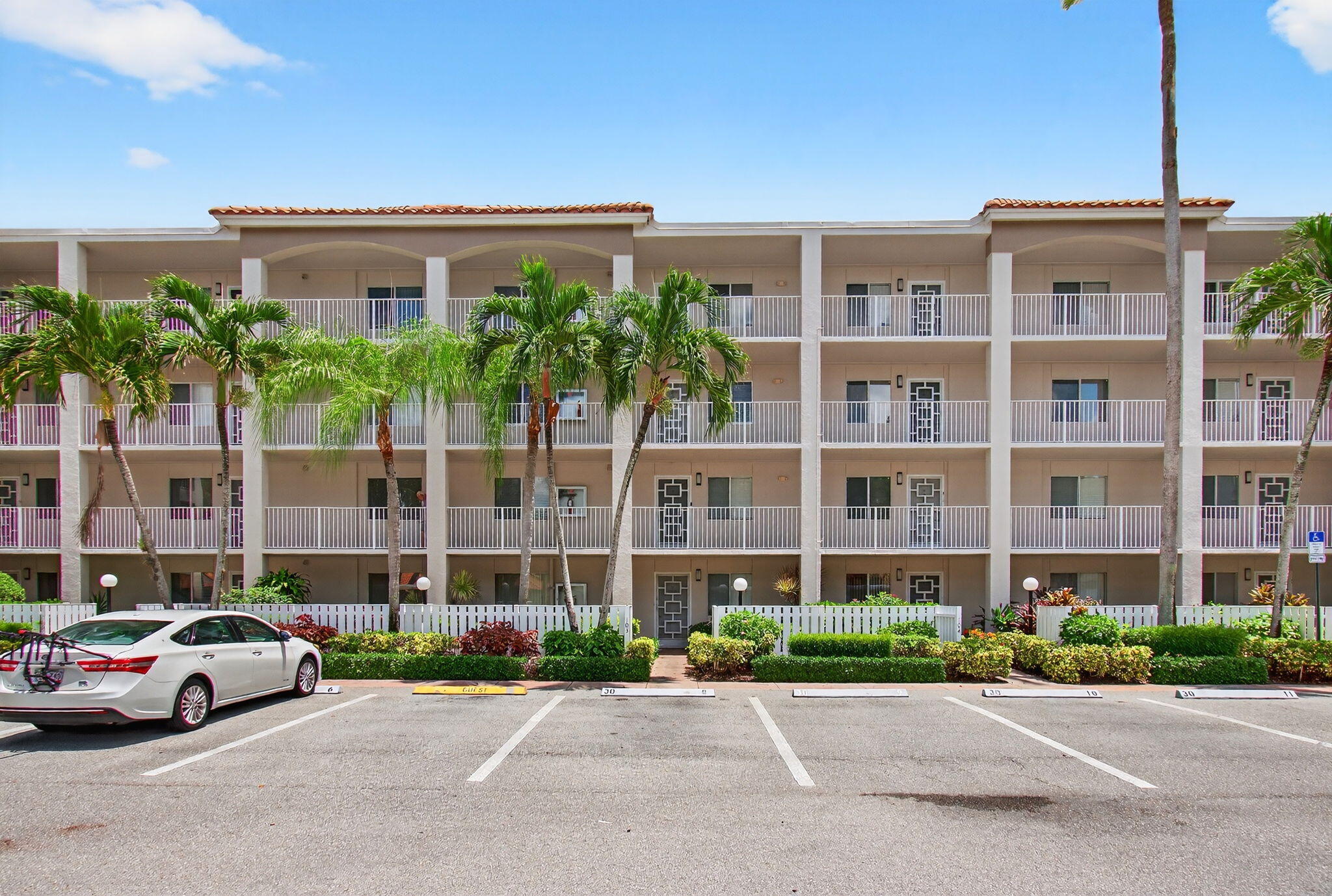 14096 Huntington Pointe Drive 303