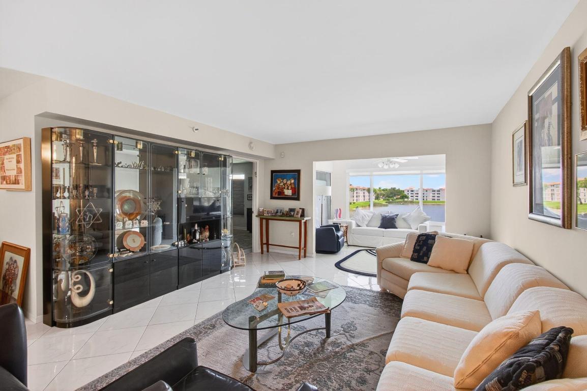 14096 Huntington Pointe Drive 303