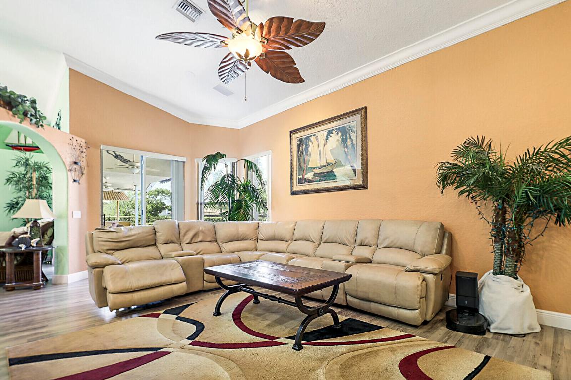 9525 Cross Creek Drive