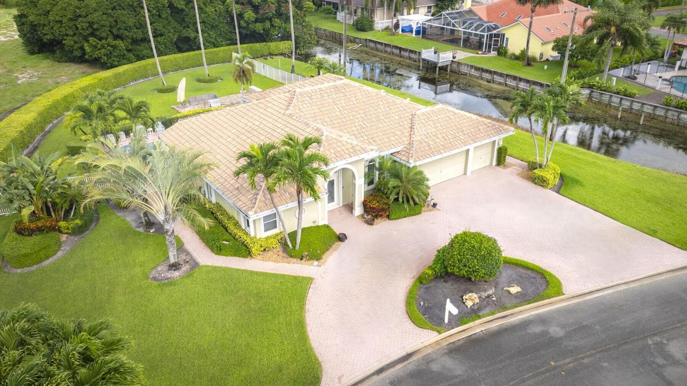 9525 Cross Creek Drive