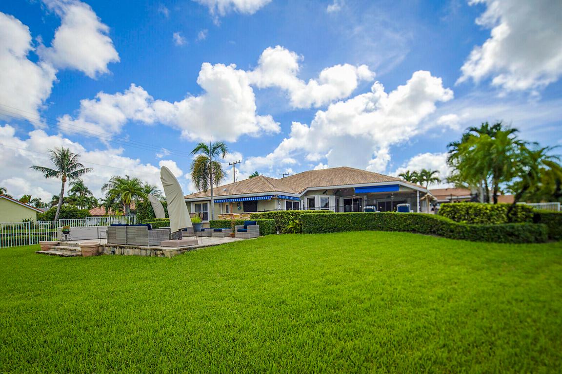 9525 Cross Creek Drive