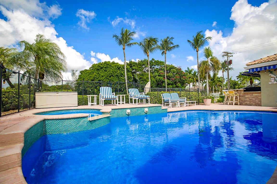 9525 Cross Creek Drive