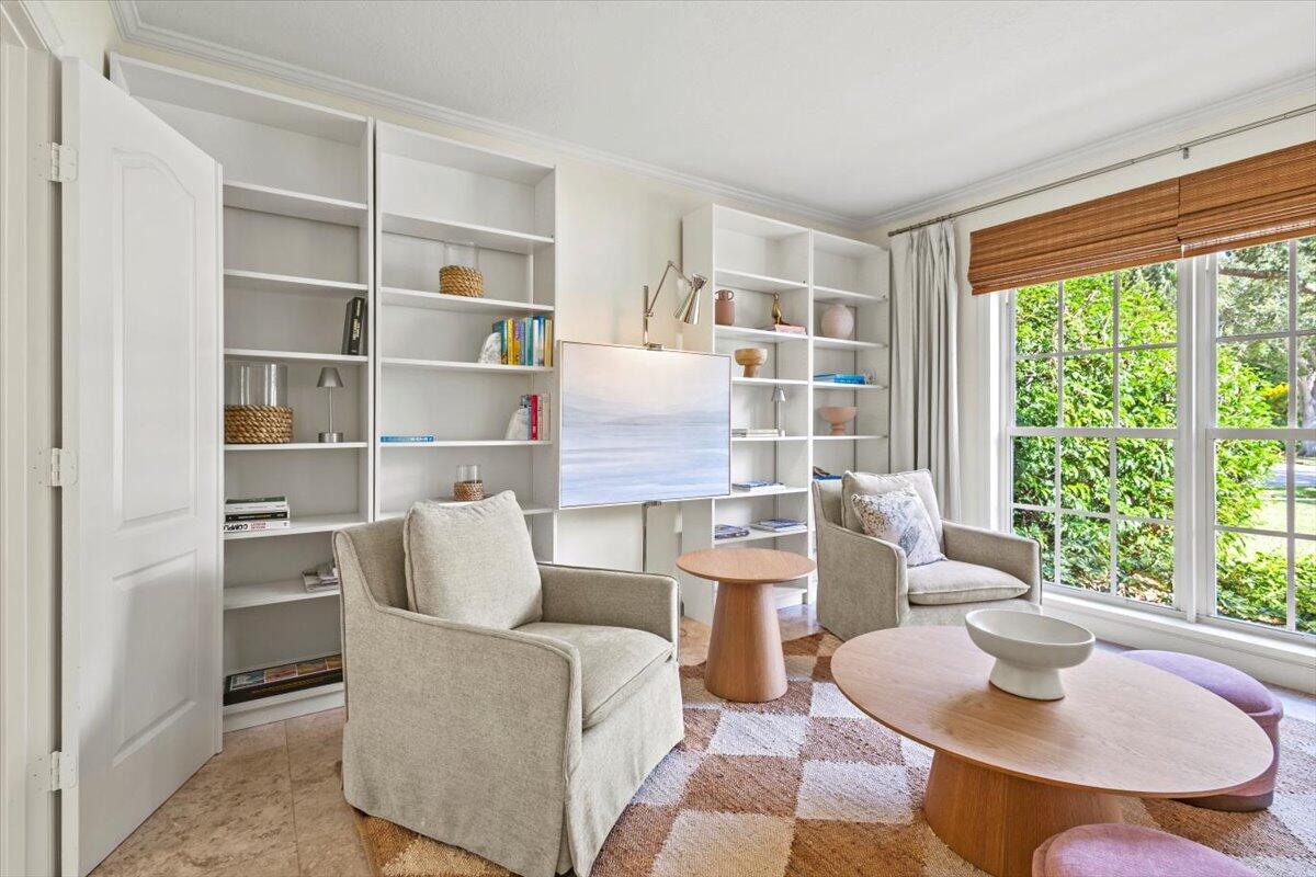 10117 Hunt Club Lane
