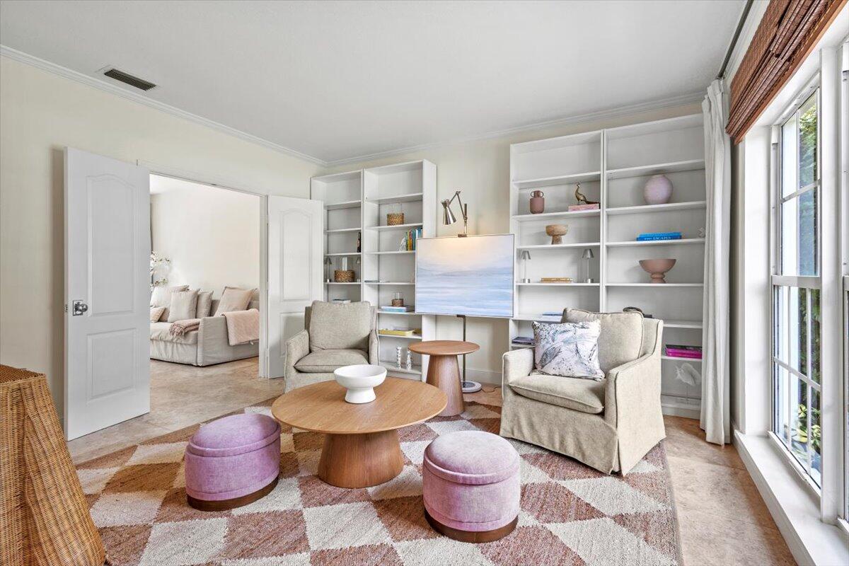 10117 Hunt Club Lane