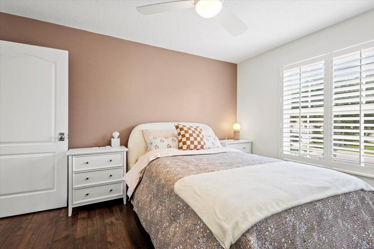 10117 Hunt Club Lane