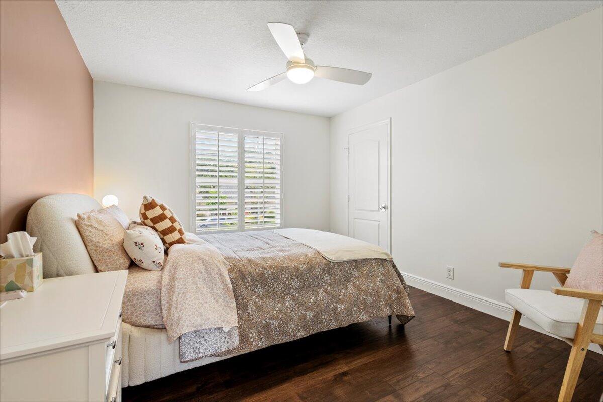 10117 Hunt Club Lane