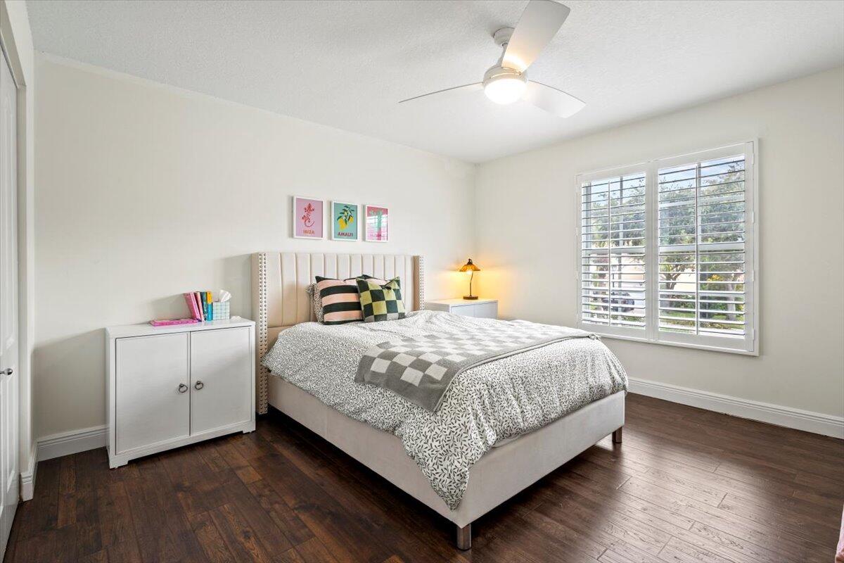 10117 Hunt Club Lane